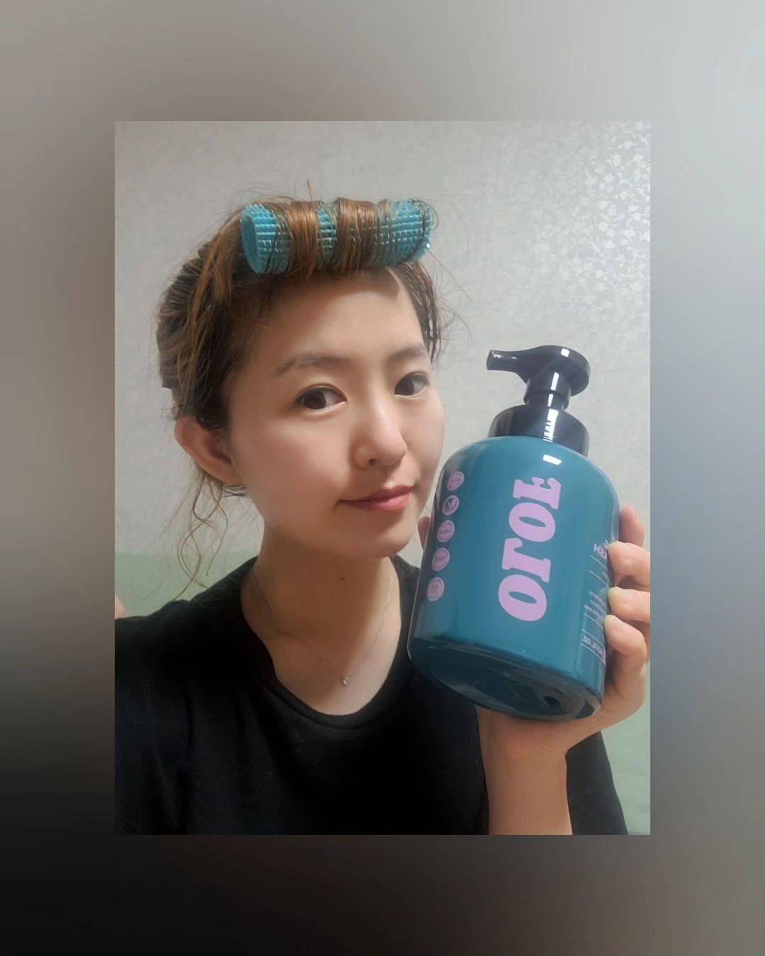 #협찬 

지인추천! 약산성 페이스워시!
#피부예민러 라 진짜 써본
지인들 찐 후기들을 찾아다니며
만났습니다!!
#올로프#자작나무페이스워시
성분도 꼼꼼히 읽어보았어요
쓰면 쓸수록 클랜징인데
피부 개선, 관리 되는 느낌?!
#정착템 을 찾았네요 

#저자극페이스워시#비건페이스워시
로 인증되어 안심하고 사용해요
피부진정과 보습은 기본이고
향도 은은하게 좋아요 

펌프형으로 펌핑하자마자 바로
폼으로 나와 거품 낼 필요가 없어요
정말 편함요! 한손으로도 컨트롤 가능!
고밀도 크림폼으로 
부드럽게 마사지 하듯이
세정해주어요😶‍🌫️🫧 

#약산성페이스워시#온가족페이스워시
남녀노소 누구나 함께 약산성 폼클랜징으로
피부밸런스 잡아요!
#핸드워시 로도 사용할수 있대요!
샴푸랑 바디워시 등 올로프 제품
눈여겨 봐야겠어요! 

보름 사용해도 무겁...
대용량 아쥬 혜자입니다😁😁
#대용량폼클랜져