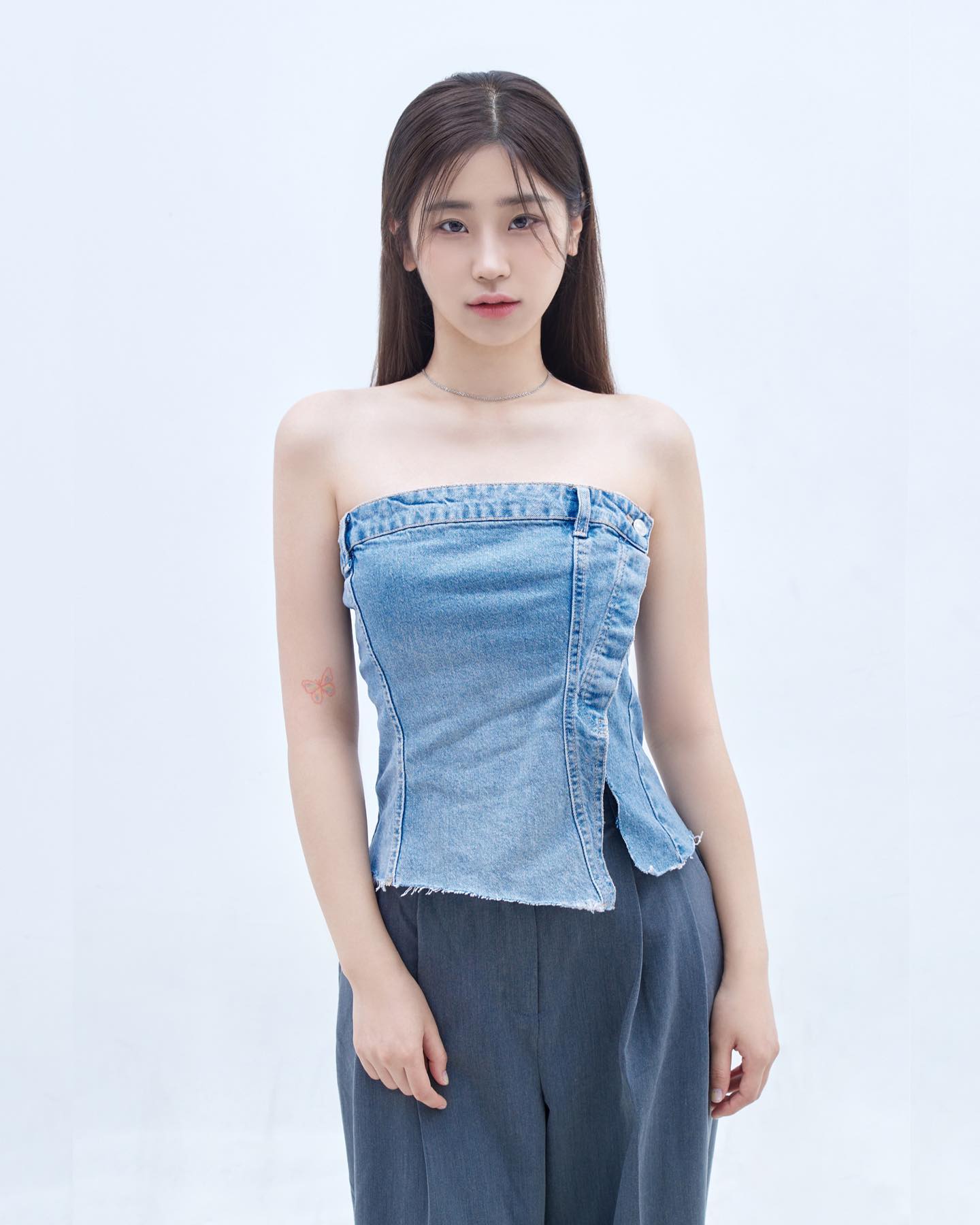 너무 맘에 들었던 깔꼼 데님 프로필👾
나한테 이런 표정도 있다니..
