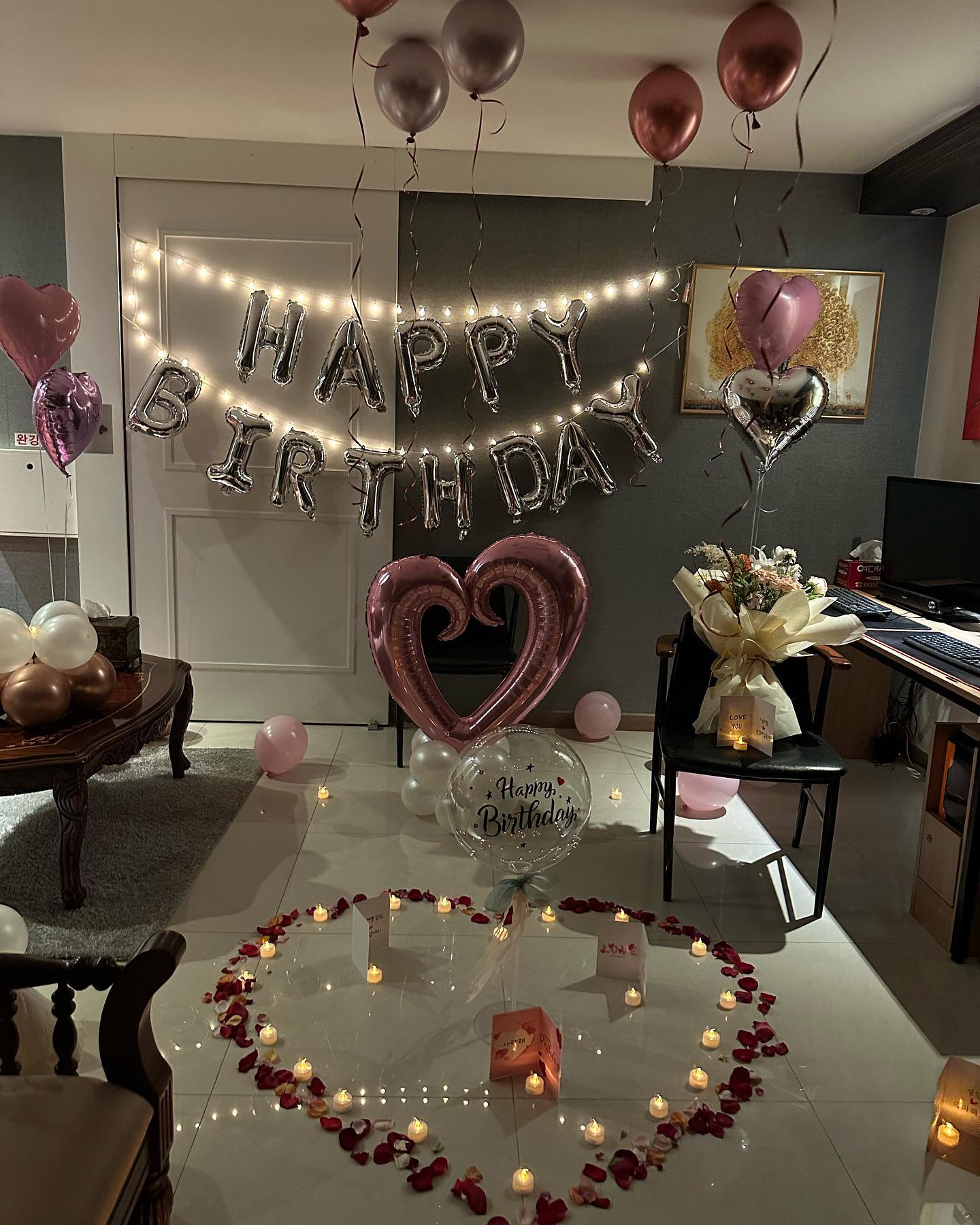 너무 고맙고 행복했던 생일♥️

올해 내 생일은 정말 행복한 순간이고 
앞으로도 이 순간이 계속 되길♥️