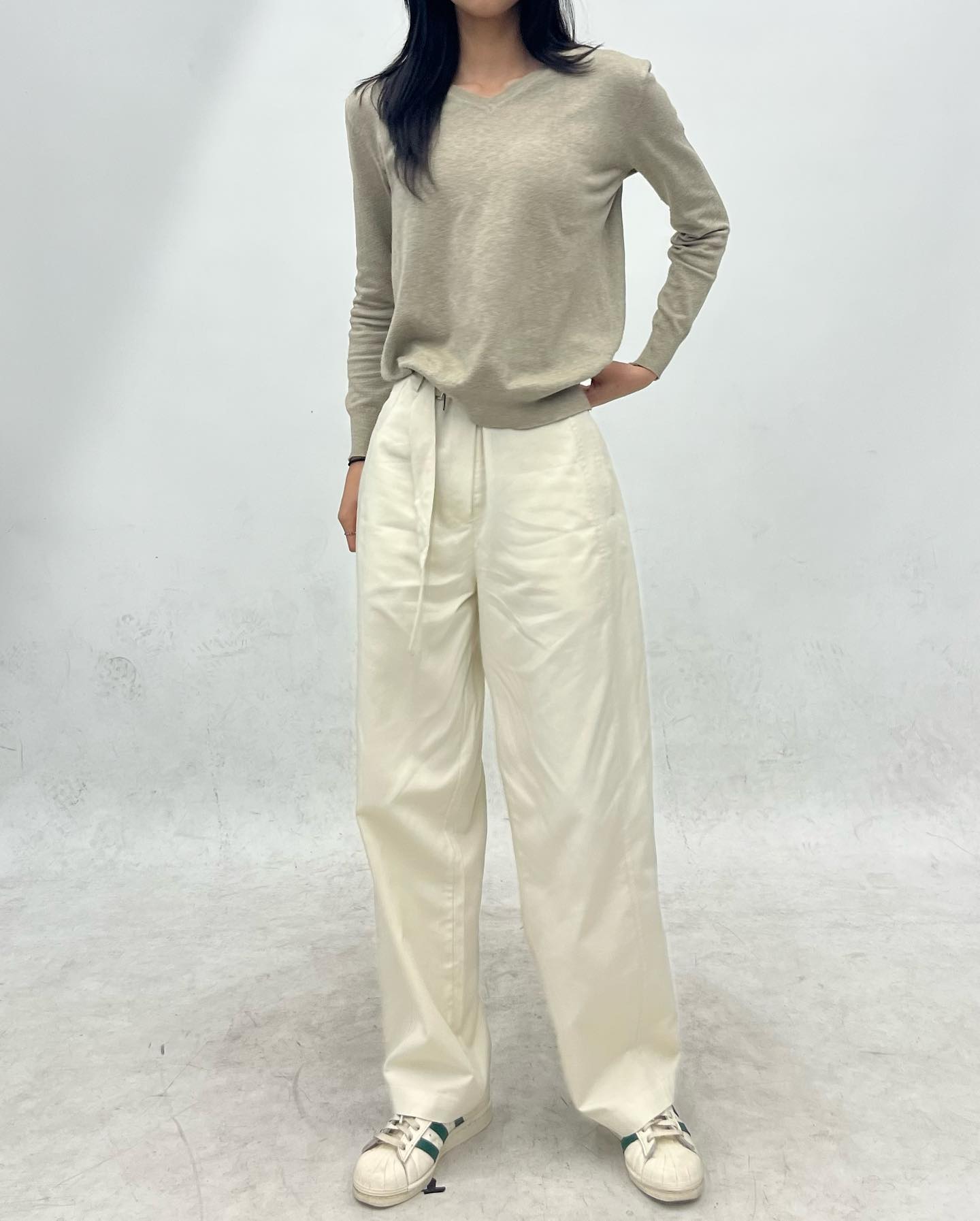 SNs claSs
.
.
.
#06#07#08#09#10
#snsphoto#snsvideo #snsclass #ootdfashion#ootd #summerfashion #esteemmodel #white#kaki #⚪️#🟢