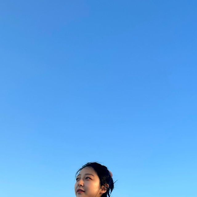 한지우 on Instagram: "#광고#두프리 ⠀⠀⠀⠀⠀⠀⠀⠀⠀⠀ 이제 여름이라 수영장도 자주 가고, 얇은 옷 입게되면 속옷도 신경쓰이는데 자연스럽게 가슴을 모아주고 가벼워서 자주 손