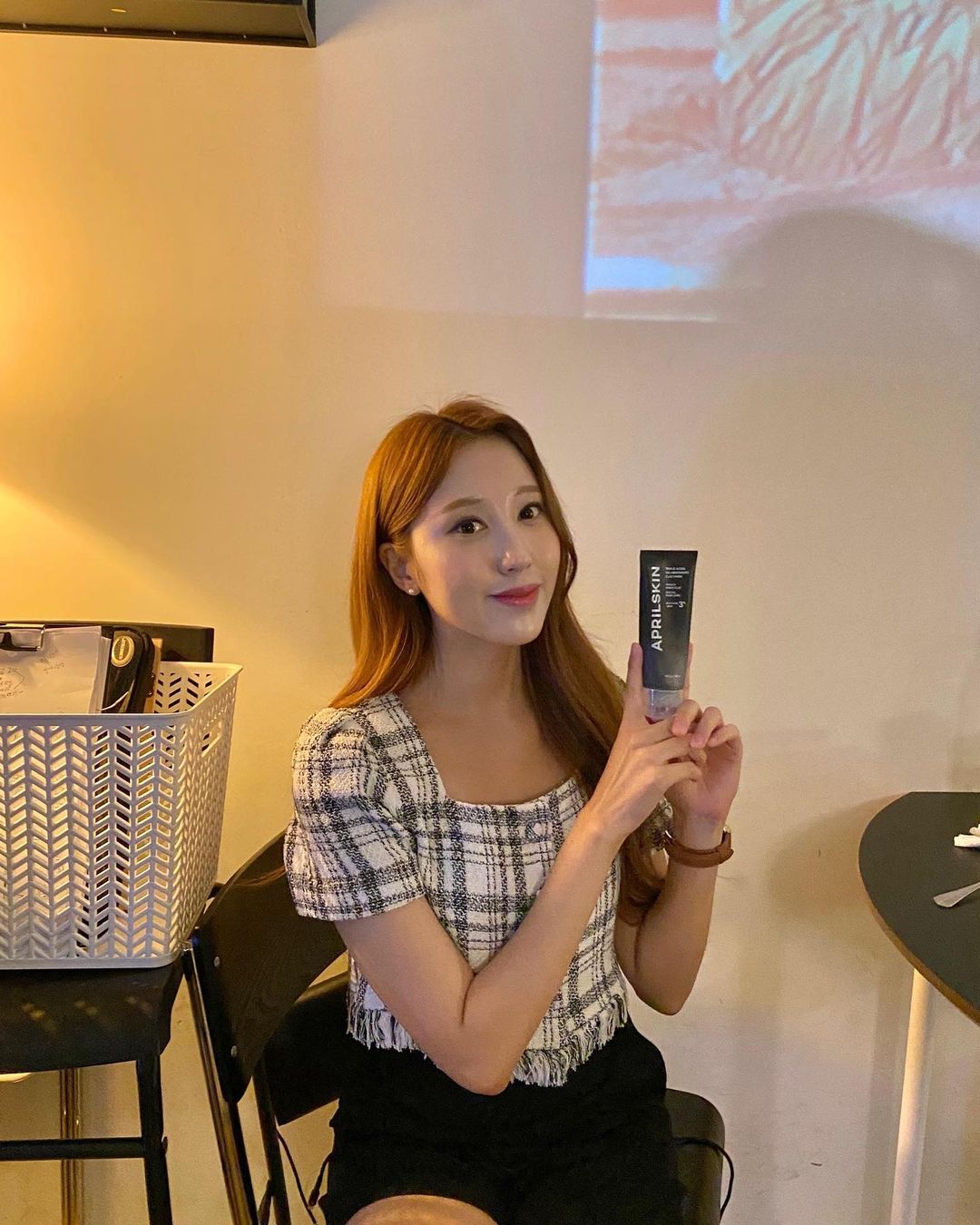 하니쥬 ෆ on Instagram: "#협찬 요즘처럼 덥고 습한 여름날씨에 피부가 정신을 못차릴 때 제가 주기적으로 꼭 사용하는 제품 소개해드려요🫶🏻 저는 평소에도 에이프릴스킨 팩 제품들을 애용
