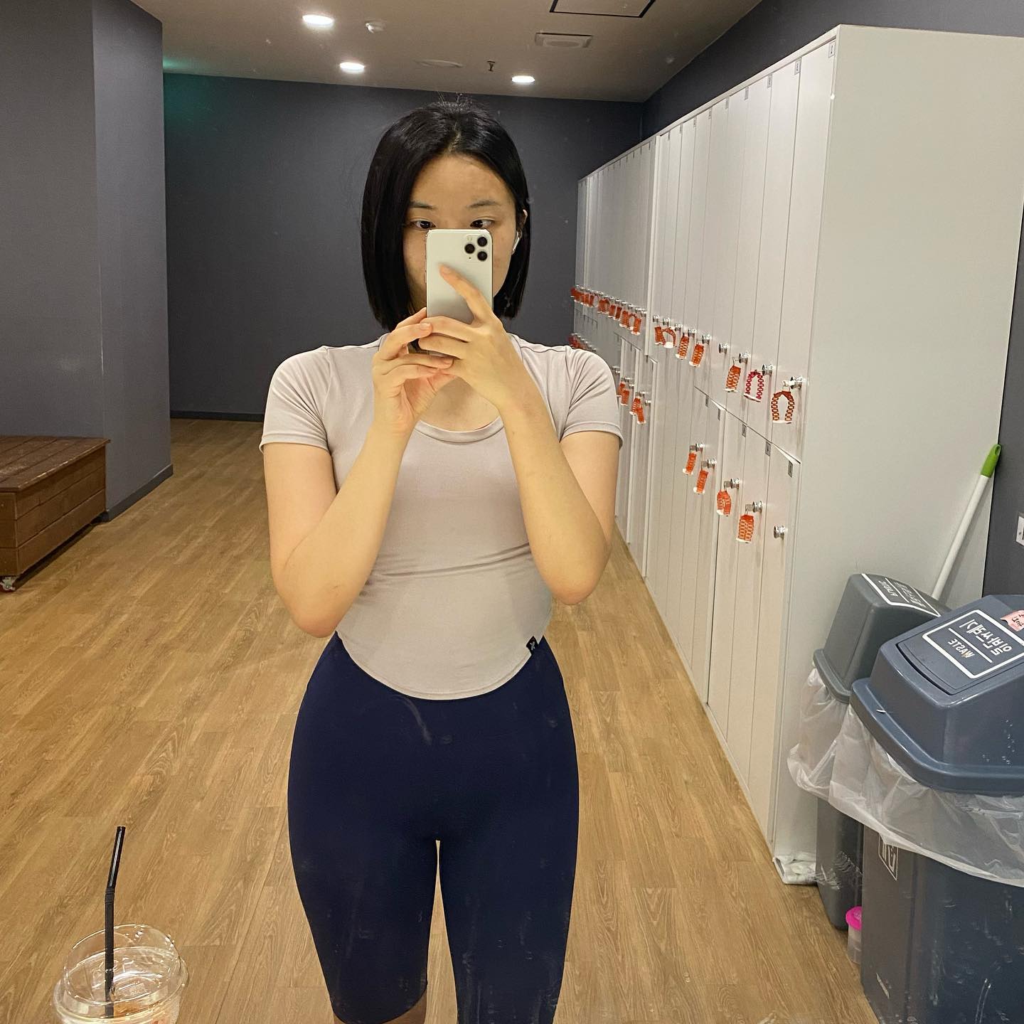 #오운완 

낮에하는 헬스는 넘 짜릿해,,🩷

몇개월만에 하는 컨벤데드,,
오랜만에 했다고 무릎에 피멍을
선사해주심😇

열심히 연습해야지ㅣ!