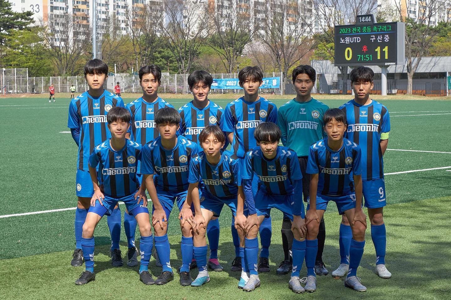 제품, 모델, 행사, 스틸, 뷰티, 준공, 인테리어, 프로필 등 촬영문의 부탁드립니다!

8월부터 금액 변동 예정입니다!!
그전에 촬영 해보시고 저렴한 금액에 고퀄리티 촬영 하시길 바라겠습니다!😁😁

(축구 경기 촬영 평균 1400장 -1300장 전체 컷 전달)
촬영 문의
DM ->
카카오톡 : ksgshs
이메일 : ksgshs123@naver.com