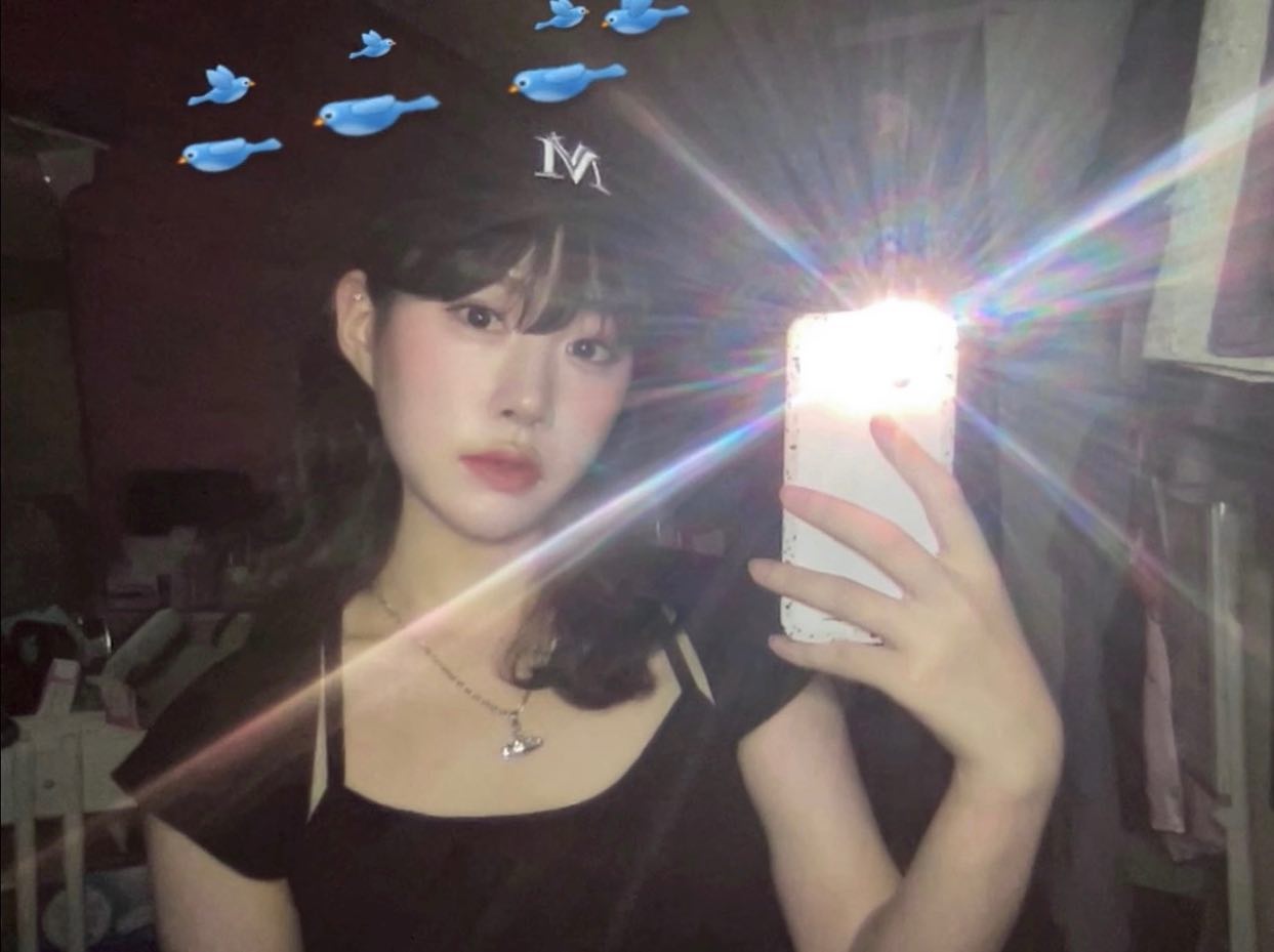 고급스럽고 시크한 무드의 무띰브 볼캡 🖤🤍 내 모자 넘 예쁘잖아! 심플하면서도 포인트 되는 로고 디자인으로 휘뚜루마뚜루 코디하기 좋당 이런 활용성 높은 모자는 다들 하나씩 소장하기 ♡̵🥺

muthemev_official #제품제공 #협찬 #무띰브 #muthemev #볼캡 #모자