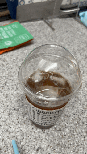 집이나 놀러갈 때 간편하게 즐기는 1리터 대용량 커피 음료 "맥널티"