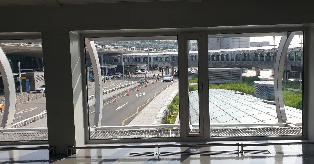 ✈ 사실 출국은 오래전에 했는데 사진 올릴 와이파이 잡기가 너무 귀찮았던 게시물 타래가 됨 유럽 와이파이 너무 느림 !!!...!!!!

.
.
.
.
.
.

#출국 #공항스타그램 #바캉스 #런던여행 #인천공항