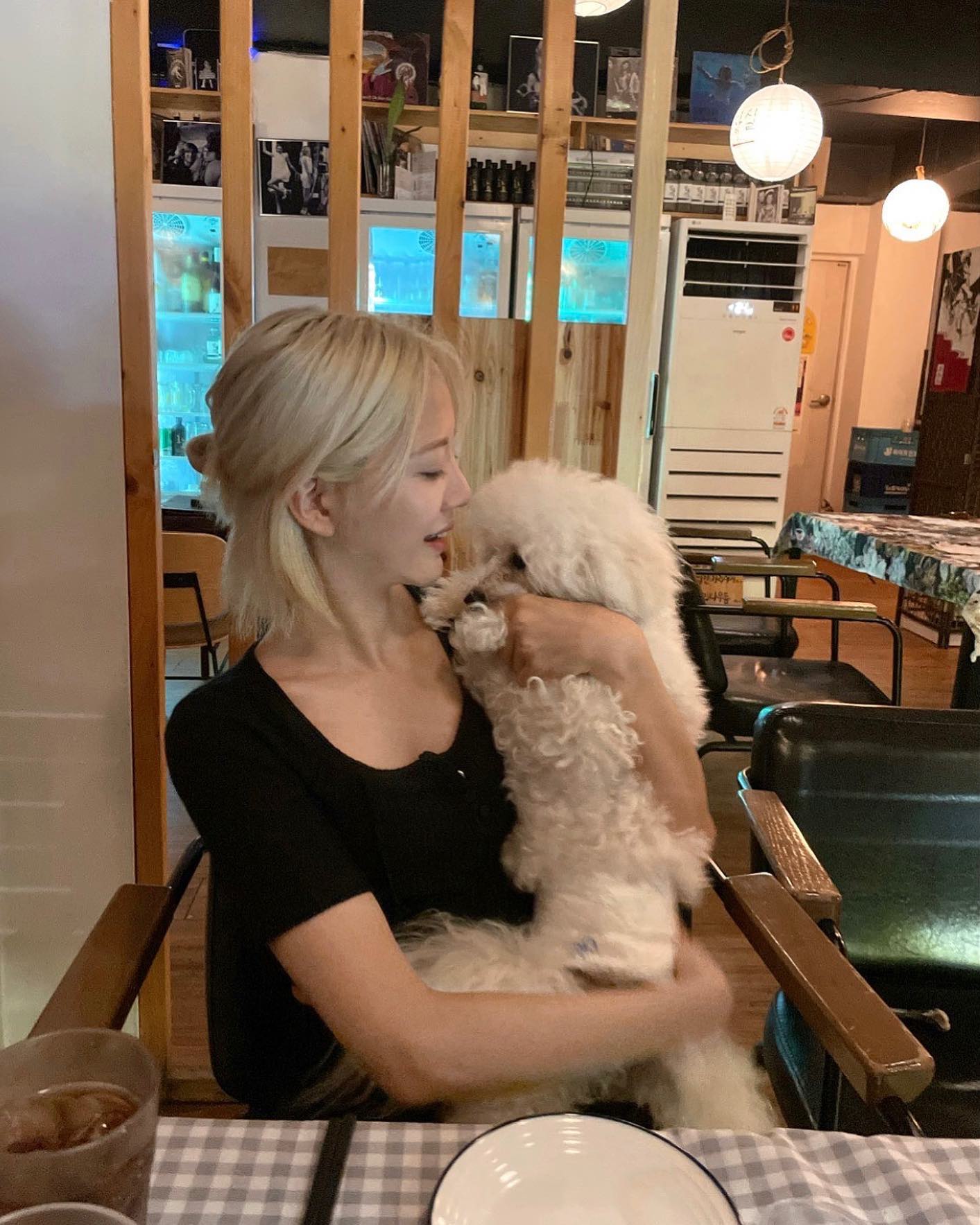 👱‍♀️