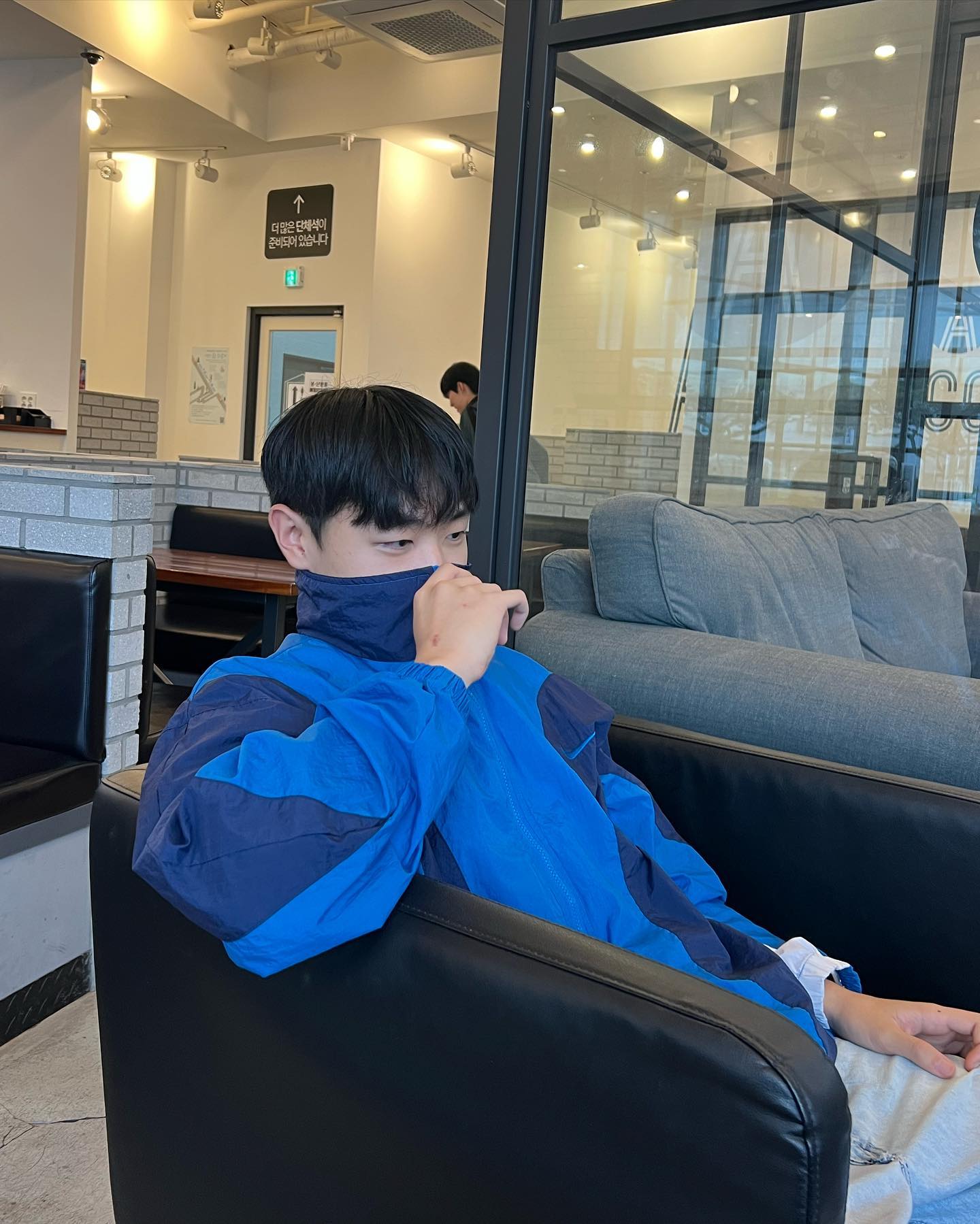 잘생긴척 아님미다 그냥 잘생긴거임