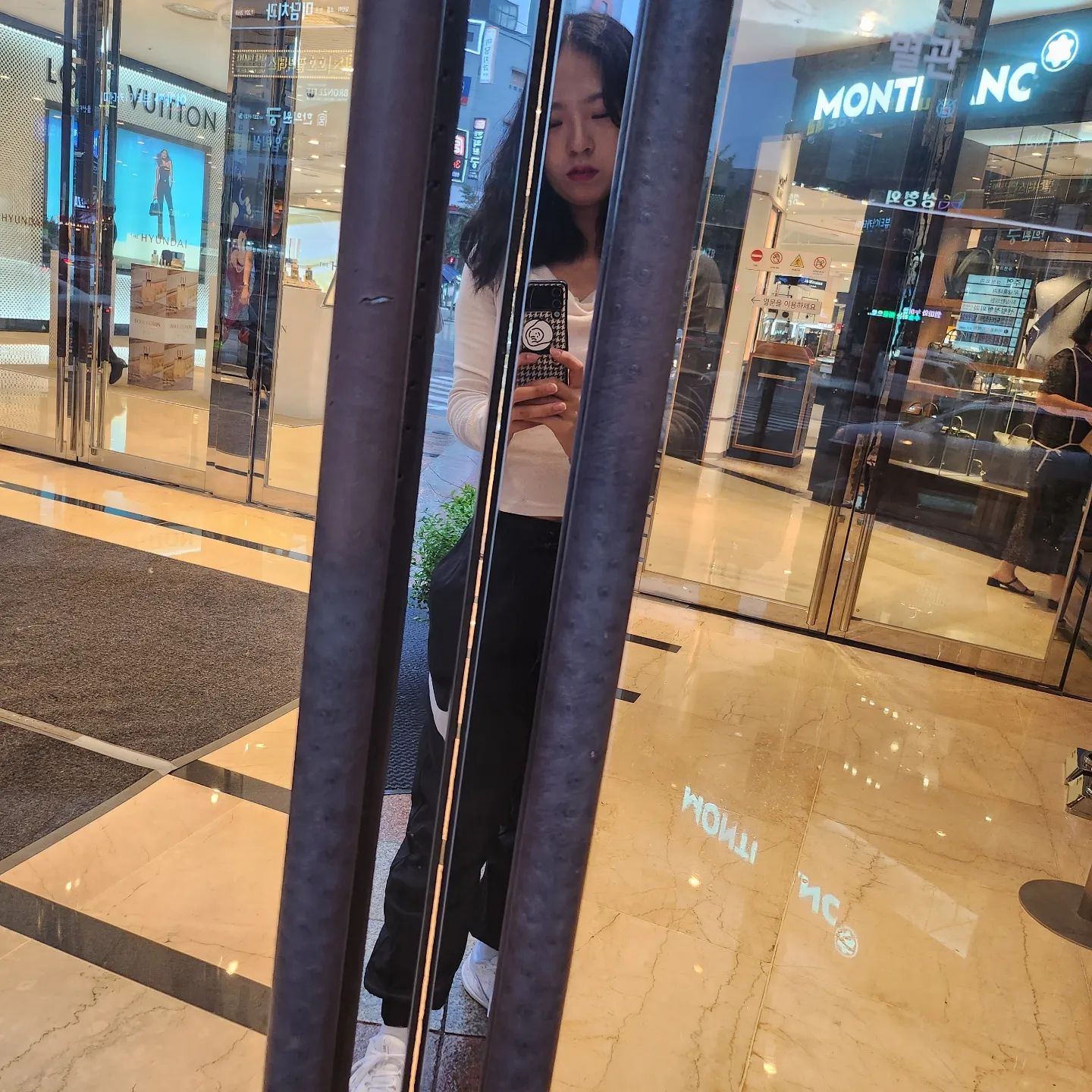 옛날 보다 더 이뻐 졌낭???👀🖤