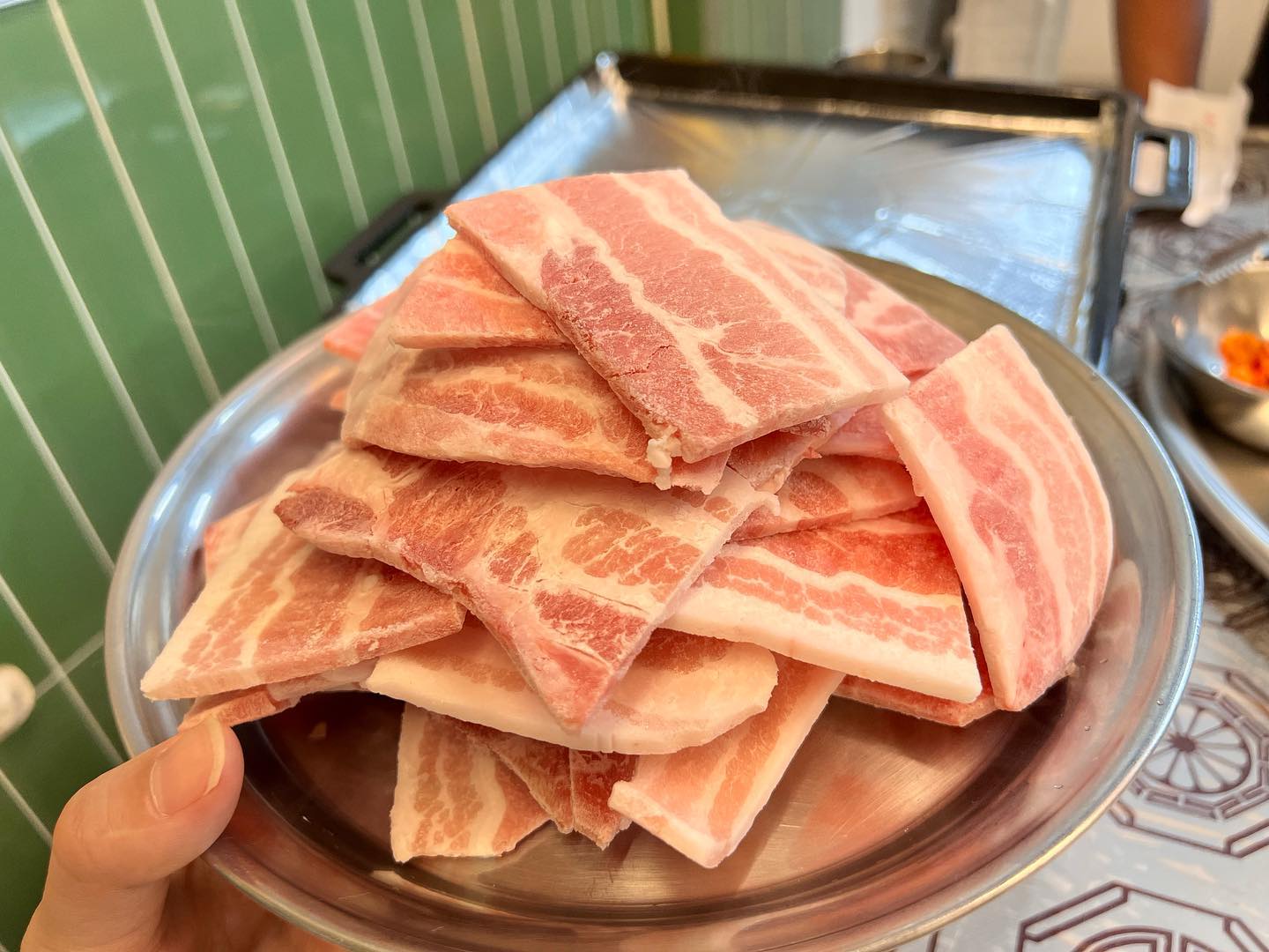 둘이서 고기 7인분 :)
다른 냉삼집보다 고기가 훨씬 맛있는 냉삼슈퍼

이제 냉삼은 냉삼슈퍼다 😆

#냉삼슈퍼 #냉삼 #의정부냉삼 #의정부고기 #의정부맛집 #술스타그램 #먹스타그램