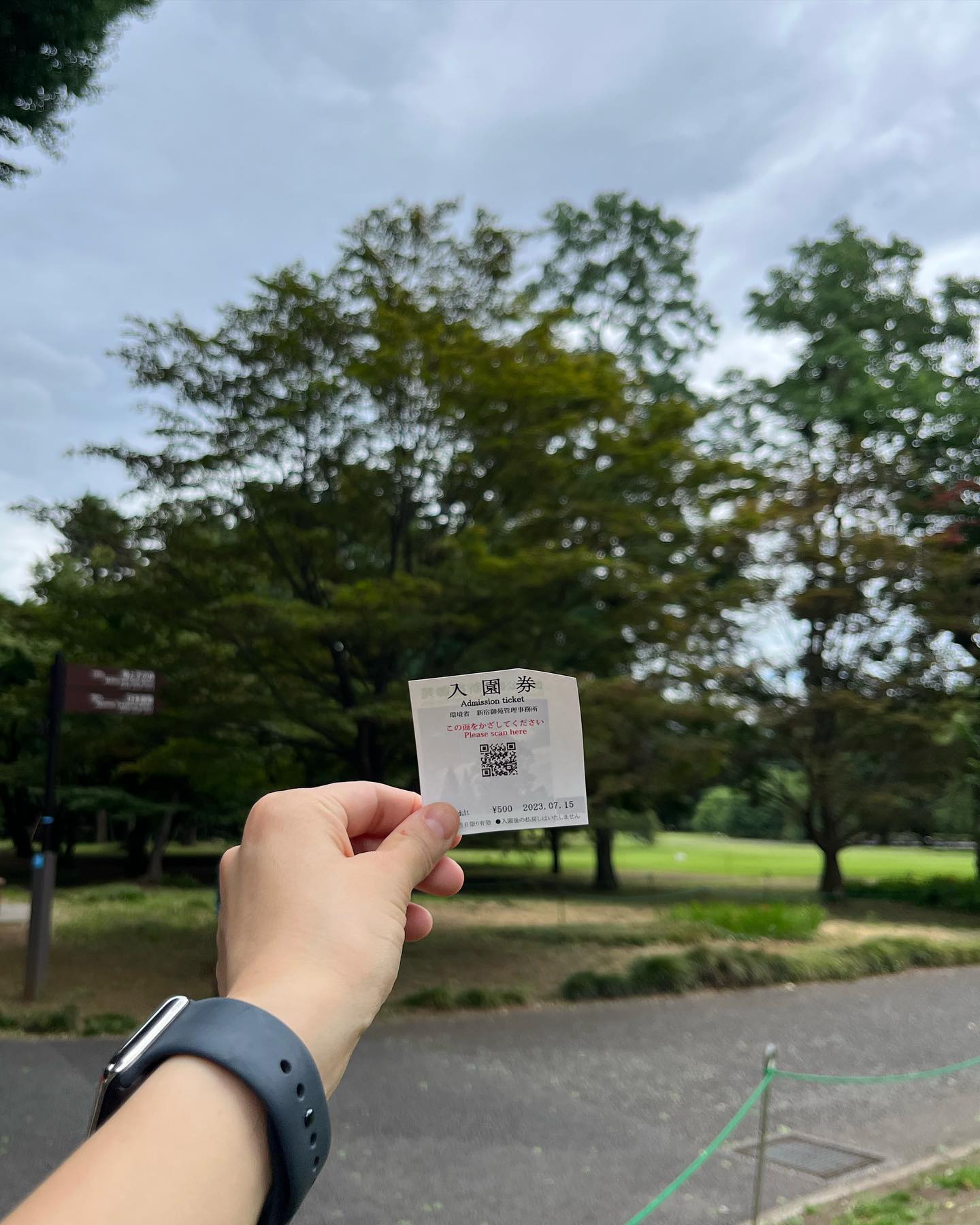 ✈️+2

신주쿠 교엔 나들이🌿
멀고 넓어서 많이 움직였지만
그래도 바람이 불어줘서 버텼다👍🏻
 
일본 가이드 yolo_jiin 과 함께👯‍♀️