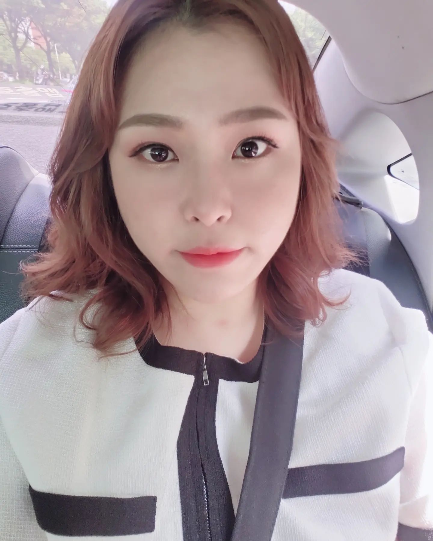 오래간만에 메이크업 받고 출근 대전 메이크업의 1인자에게 받았당♡#대전메이크업#대전데일리메이크업#이은정아르벨메이크업
