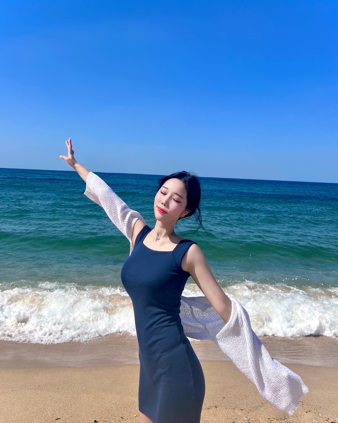 강릉을 좋아할 🍉에..✨
_
#강릉 #안목해변 #바다 
.
.
.
#강릉여행 #강릉역카페 #강릉카페 #핫플 #서울핫플 #맞팔 #패션계정맞팔 #코디 #선팔하면맞팔 #좋아요반사 #좋아요 #daily #코디추천 #부업 #알바 #안양 #범계 #전주 #익산 #ootd #ad #followforfollowback #제주도 #간호학과 #강릉맛집 #속초