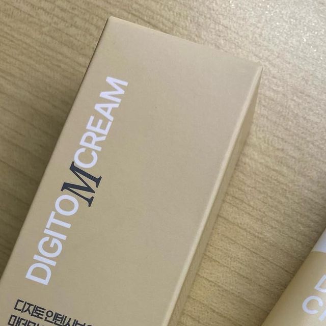 ㄱㅈㅇ on Instagram: "이 제품은 화장품법으로 넣을 수 있는 최대 원료를 아끼지 않고 마케팅 비용을 과감하게 줄여서 사용자 중심으로 가성비가 좋은 더욱 강력한 마데카 앰플 젤타입 재생 크