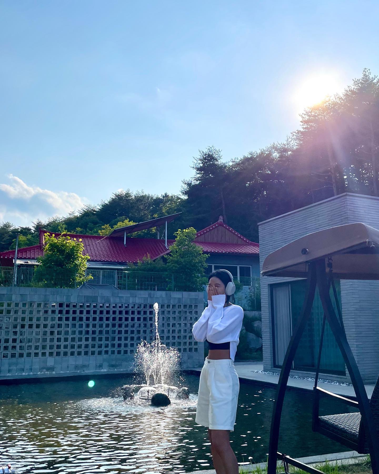 30살 되자마자 29살로 돌아간 명진이 근황
노래제목 그 자체
생일도 잘 보내고 일주년도 잘 보내고
(진-짜 너무 많은걸 받아서 언제 다갚지🥹)

그냥 계속 까매지는 중
그냥 계속 운동하는 중
그냥 계속 잘놀고 잘먹고 잘 까매지는 중👺