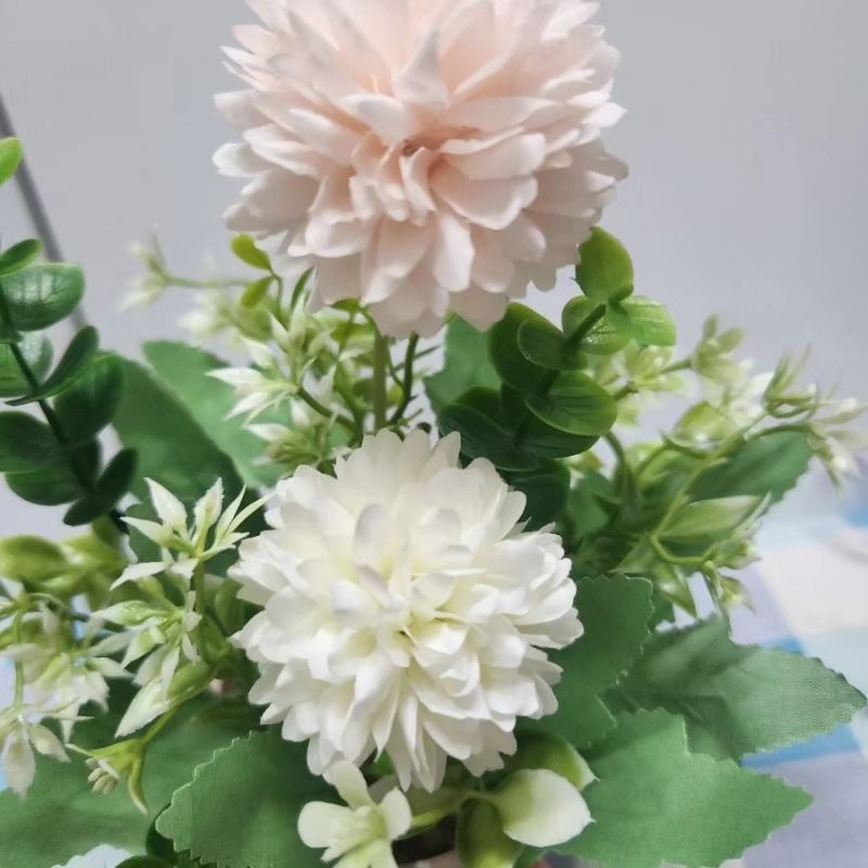 #협찬

인테리어 소품으로 딱인 조화화분
생화는 관리가 힘들지만
조화는 관리도 쉽고 
영원하답니다^^♡

다이닝룸 인테리어에 딱이랍니다♡
핸드메이드로 만든 플링.fg 
조화미니 화분 추천드립니다

https://smartstore.naver.com/_flowerhealing/products/7087793311

#플링 #fg #실내장식소품 #매장인테리어 #테이블인테리어
 #테이블장식 #핸드메이드조화 #다이닝룸인테리어