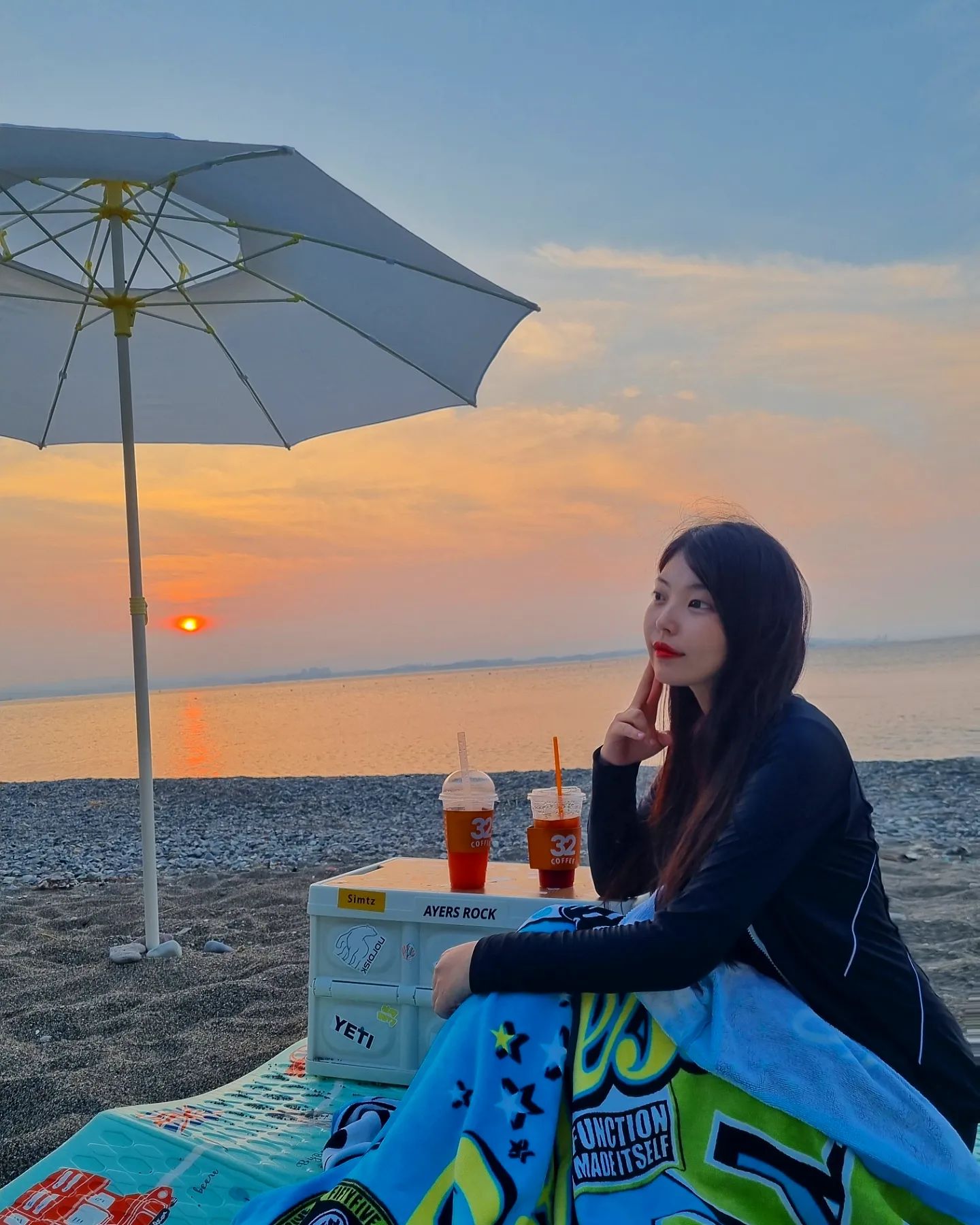 바다수영 젤 조아☀️🏖
.
.
.
#흥환해수욕장 #포항여행 #포항핫플 #포항해수욕장 #해수욕장 #여행스타그램 #여름휴가추천 #휴가 #여름휴가 #바다 #바다여행 #바다수영 #포항가볼만한곳 #흥환간이해수욕장 #바다스타그램 #여름 #수영스타그램