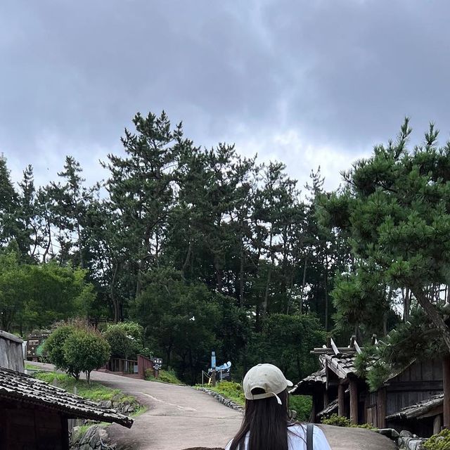 𝑇𝑖𝑛𝑦 𝑎𝑛𝑑 𝑐𝑢𝑡𝑒 𝑡𝑖𝑛𝑘𝑒𝑟𝑏𝑒𝑙𝑙 on Instagram: "#협찬 #광고

2023년에 가장 잘한 일,
#아이러니포르노 브랜드를 알게 된 일!

소재 진짜 대박이라 습하고 더운 요즘 이것만 있음 OK!
ONLY 나일론 100% 소재라 입었는데 안입은듯한 중량감에 
통기성도 완전 대~박!!

셋업으로 입어도 찰~떡!
단품으로 입어도 너무너무 잘 어울리는 라인~!

#아이러니포르노화이트라인  #남여공용팬츠 #긴바지 #와이드팬츠 #나일론팬츠 #데일리룩 #바지추천 #셋업 #여름바지 #PANTS #パンツ #아이러니포르노x텍토리 #후드조끼 #나일론조끼"
