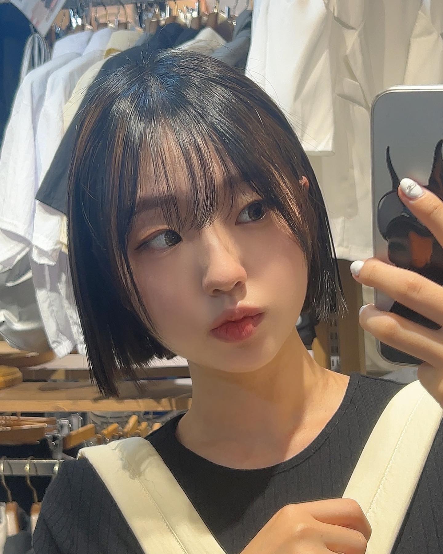 💇🏻‍♀️ -> ヾ(＠⌒▽⌒＠)ﾉ

by_seojun  다들 이 쌤한테 태슬컷 하세여 😋