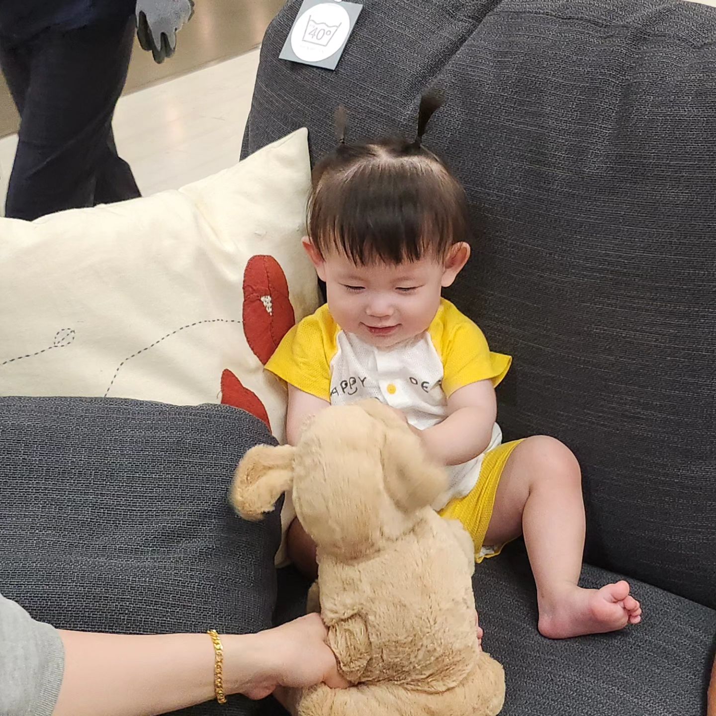 슬꽁주랑 이케아👶

윤슬이도 멍뭉이 생겼다!
