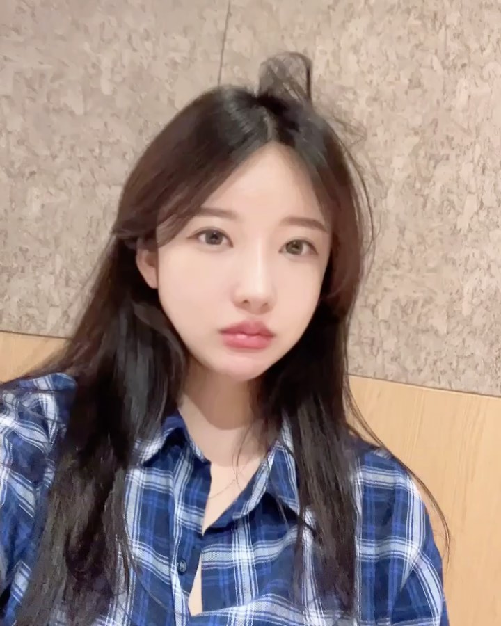 [청담동 맛집] 배정철 어도🐟

자연산 사시미 특코스

볼따구 터질것같은 산발 머리 본인,,

멍게
독도새우 신선함이 만프로 느껴졌던 녀석🦐
자연산 광어 감성돔 도다리  등등 쉐프님께서 직접 사시미를 회쳐주시는 서비스까지👍
스시류로 흰살생선 참치 장어
불쇼로 입과 눈이 동시에 즐거웠던 청어초밥🍣
충무김밥&가자미식해
보리굴비와 얼음물 밥🧊🍚
새우&고구마 튀김

신선한 사시미 스시 그리고 눈도 즐거운 한끼 되고싶다면, 아묻따 배정철 어도🫣
생선을 다루는 쉐프님의 열정이 영상에서도 느껴지시나여?.?