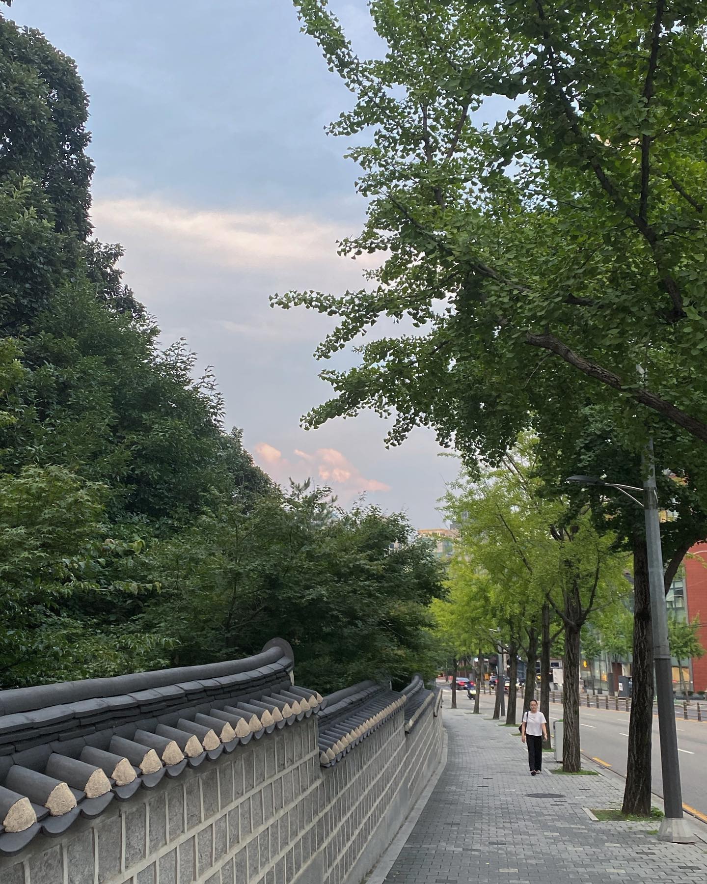 얼레벌레 #하이디라오 탐방기 어중띤 시간에 갔는데 엄청난 웨이팅에 놀람 네일아트서비스에 놀람 유튜브로 공부하고가길잘함ㅋㅋㅋㅋ 건희소스의 건희씨 땡큐 #놀이동산인줄 #꿈과희망의나라 #마라마라의나라