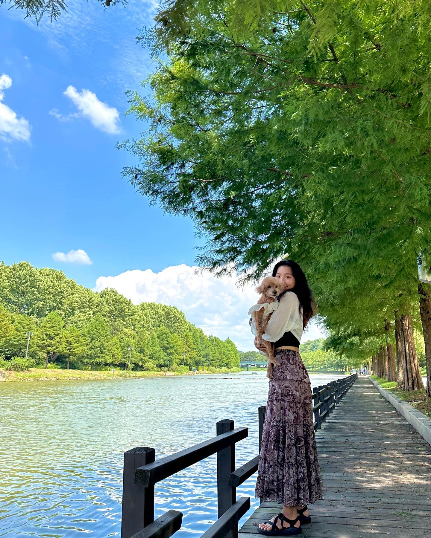 날씨 넘모 죠아-!✨🍃
오랜만에 바깥 나들이해서 행복해🍀
.
해외여행이랑 제주도 다녀온 사진 올려야하는뎅 정리 안해서 일단 오늘 것 먼저 냅다 올려버리기-!😆👍🏻

.
#코용먕먕🐶❣ #코_코
#담양 #담양관방제림 #관방제림 #애견동반 
#담양여행 #담양가볼만한곳 #담양애견동반 #담양죽녹원 
#애견동반여행 #개플룩 #커플룩 #광주애견동반 #애견동반여행