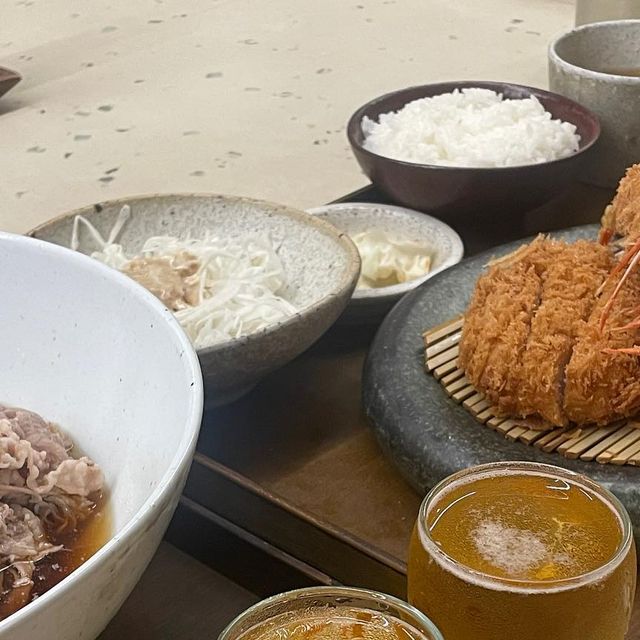 🔥밍또잇(Ming_tto_EAT) on Instagram: "#광고 카츠가 가장 맛있는 시간 8분, 강남에 위치한 카츠8에 다녀왔다 돈카츠 식당을 많이 다녀봤지만 이곳은 남달랐다 고급지고 모던한 인테리어와 깔끔한