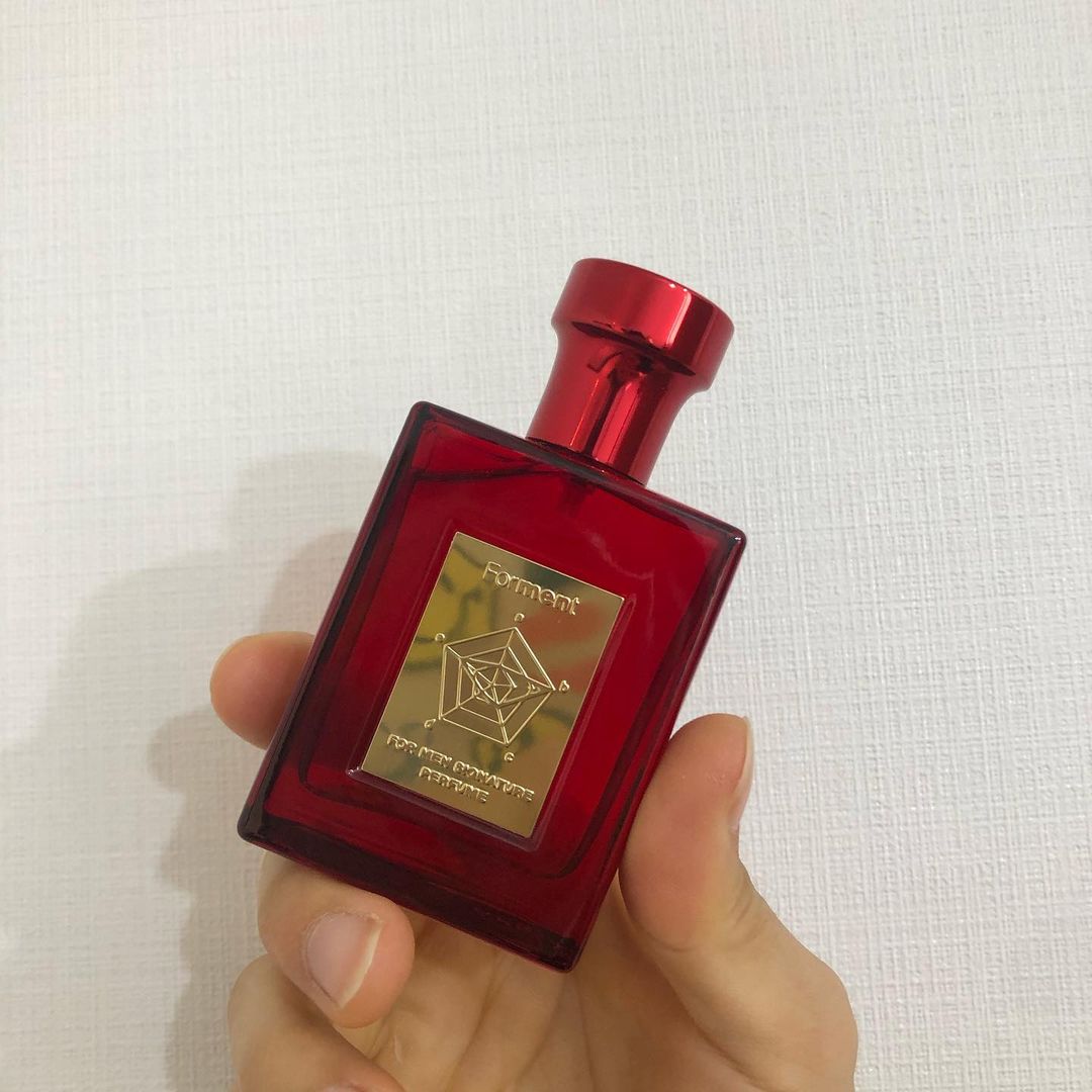 Limited Edytion on Instagram: “#광고 좋은 향과 지속성 둘다 겸비한 향수 브랜드 포맨트의 코튼키스제품, 우디향과 머스크향의 조화로 자꾸만 맡아 보게되는 매력적인 향, 코튼 썩세스와 함께 레이어드하여 사용해도 좋은제품👍🏻👍🏻 . . . .…”