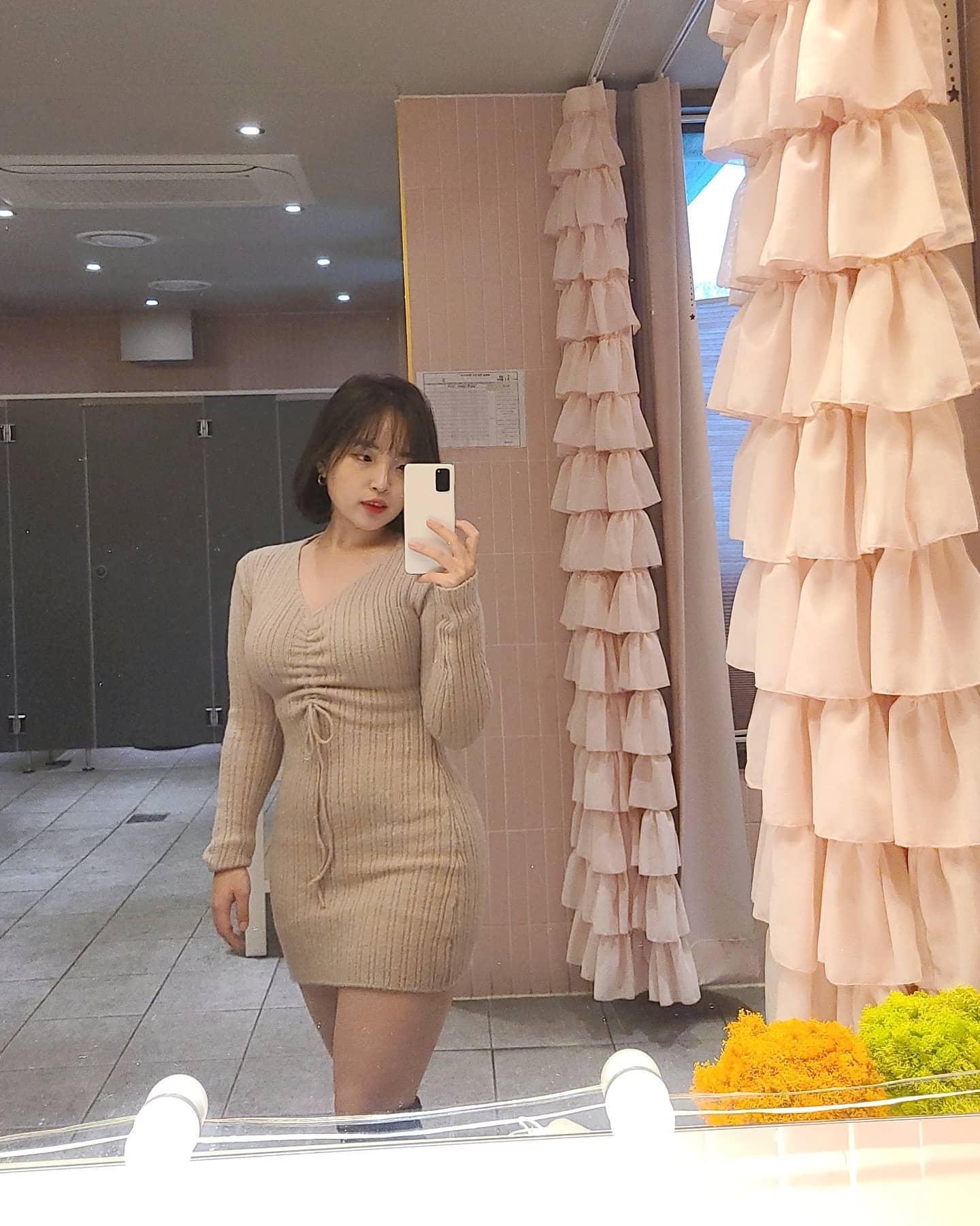(협찬광고)
저번 주말에 찍은 사진 한번 더🤭❤

요즘 운동을 거의 못해서
살이 자꾸 붙고 있어요😞

이번 주부터 다시 식단 빡세게 할꼬에요!
저랑 같이 달리실 인친님들🙋‍♀️🙋‍♀️

저칼로리 아이스망고는
오늘 자정까지 구매가능해요😌
놓치시면 다음 공구는 기약할 수 없다는 고!

오늘 퇴근하고 밤쯤에
인친님들 피드 구경하러 갈게요💕

체력소모 덜한 운동 있으면 추천좀 해주세요!☺❤