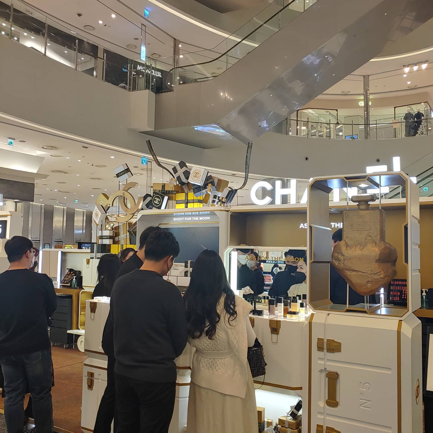#샤넬홀리데이 #chanelholiday
