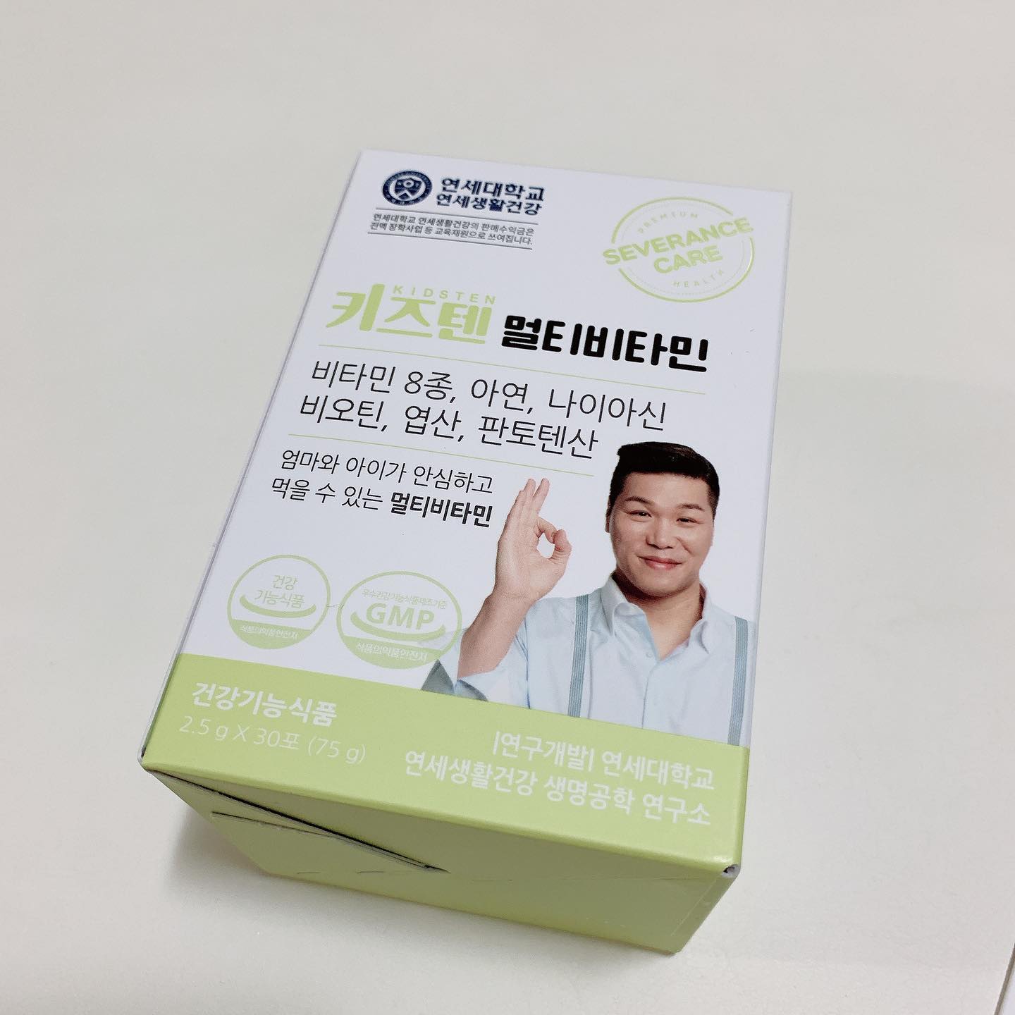 #할인구매 kids10_official #키즈텐 #어린이멀티비타민 
#연세키즈텐 #키즈텐멀티비타민 #어린이비타민 #어린이종합비타민 #키즈멀티비타민 #유아비타민 #키즈비타민 #아기멀티비타민 #아기종합비타민 #유아멀티비타민 

우래기 첫 비타민💘
파인애플 맛으로 새콤새콤해서 처음 먹었을 땐 표정관리가 안됐었는데 요즘은 잘 받아먹는 중 😇