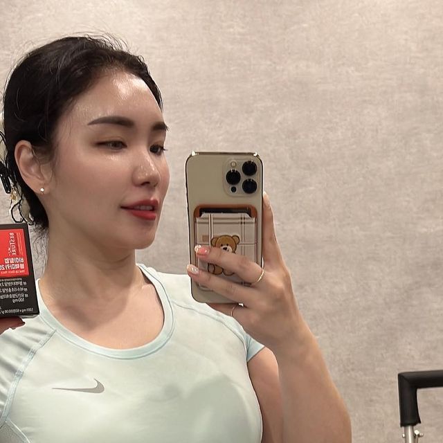 복미정 on Instagram: "#협찬 #광고 #제품제공 활력 증진에 좋다고 알려진 블랙마카가 2000mg 함유! 운동 & 레슨으로 지친 내몸 활력챙기자~🧡 남자친구랑 같이 옹뇸뇸먹고 체력챙겨야지❤️‍🔥