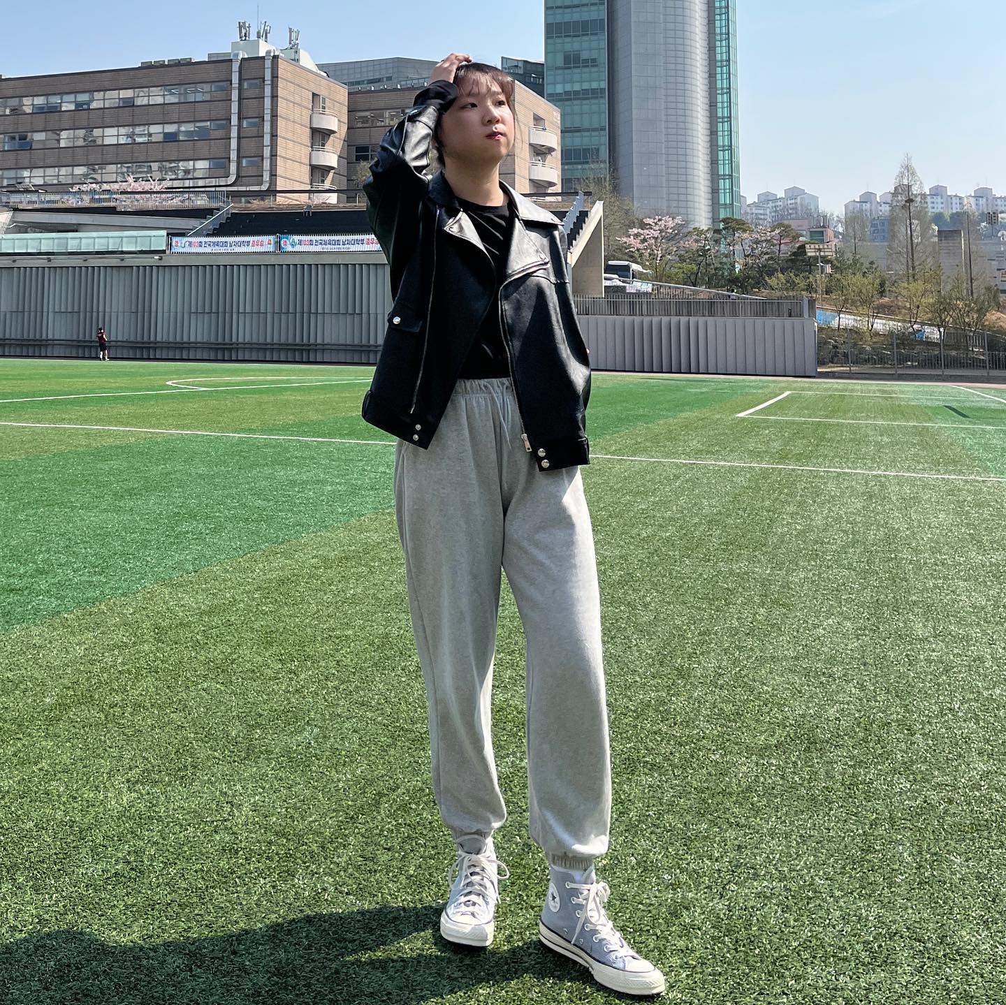 날씨 좋은 날 꾸안꾸 맛보기☁️🖤