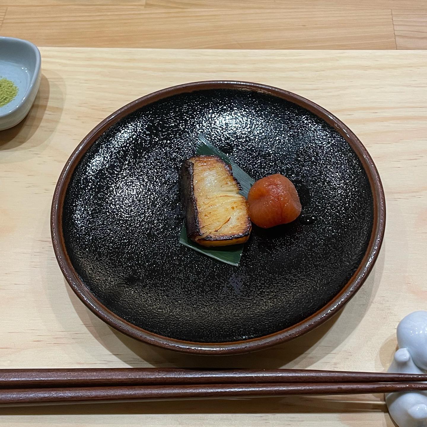 몸이 안좋아서 잠시 쉬다가 돌아왔어요 🙌🏻
다시 본격 먹방 시작합니다 ~) 

📍스시유키 

🍽️: 디너 카운터 오마카세 1人 200.0

🏠후기: 

-스시 러버 , 오마카세 좋아하는 사람들 주목 🙌🏻 🙌🏻

-쉐프님의 요리 설명과 개개인 취향에 맞게 만들어주셔서
 만족스러웠어요 😌

- 제 픽은 오도로입니다.. 이렇게 부드러울수가 ㅜㅜ 
앵콜 요청해서 두번 먹었어요 ❤️

- 사케랑 같이 드시면 더 맛있게 즐길 수 있습니다 :) 😃
