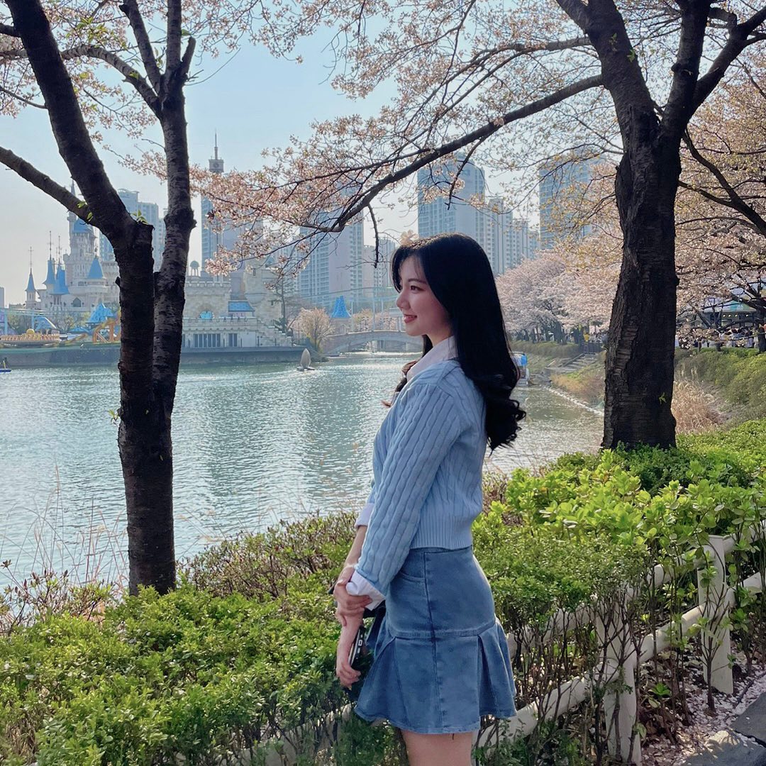 💕🌸💕

이쁜 속눈썹 얻고 인생샷 건졌지롱🤪

주현이 소개로 왔다하면 ‘5천원 할인’까지💓

펌, 연장 다 가능🥰
heymin_beauty