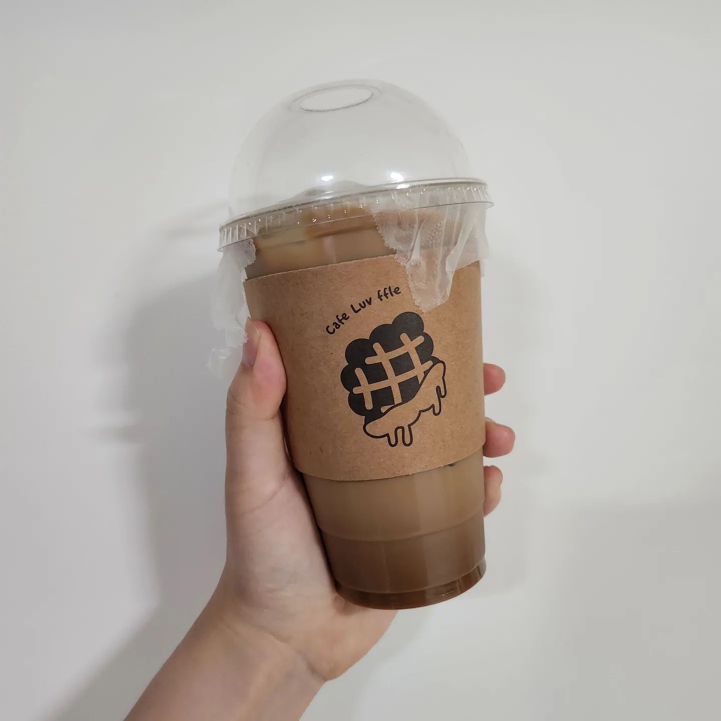 cafe_luvffle
❤서면,전포,문현 크로플맛집 럽플 와플&크로플
❤빠른배달에 귀요미 사장님 영접가능!

빠른배달에 맛까지 보장되어있는 럽플ෆ˙ᵕ˙ෆ
오픈 때 부터 꾸준히 먹고있는데 너무맛있고 질리지도 않는..게다가 사장님 미모랑 귀여움은 서비스임다❤
