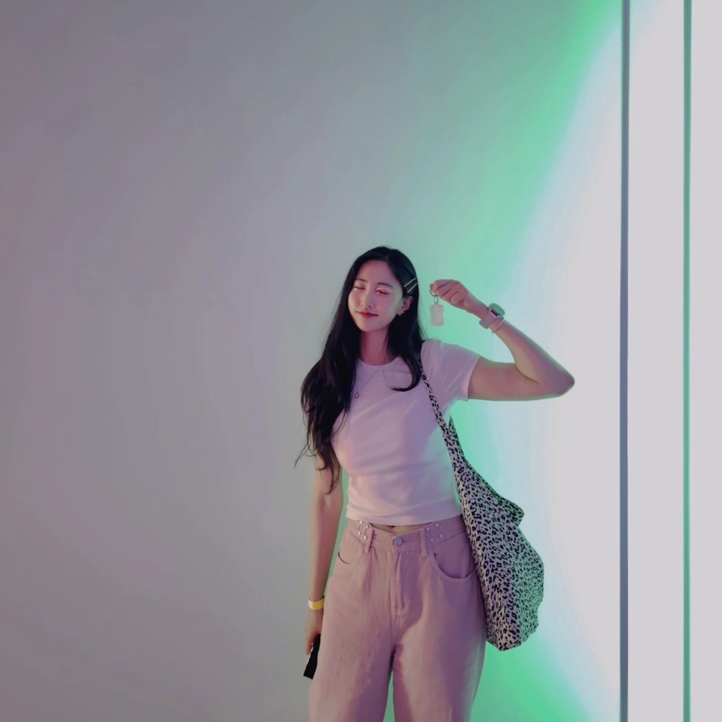 아싸에게 너무 가혹했던
체험! 인싸의 현장

하지만 제품은 넘 귀여웠던
simihazebeauty #시미헤이즈뷰티
립스틱 케이스 채우러 다시 올게🩷