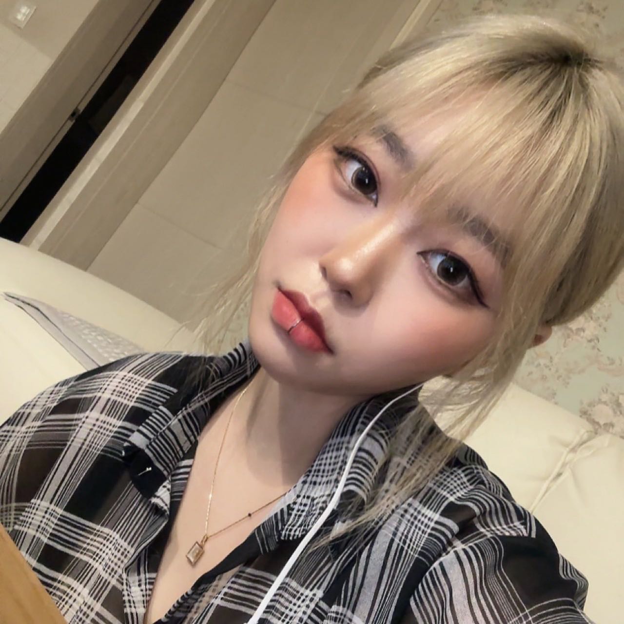 아무생각 없이 행복해지고 싶어요