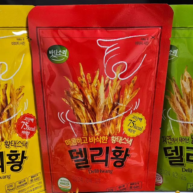 @ppzzi on Instagram: "#광고 바다소리 고단백 황태스낵 델리황 🤍 ➡️다이어트에 먹을수 있는 간식 단백질 보충까지 걱정없는 델리황 너무 맛있어서 찐 내돈내산으로 엄청 사먹었던 제품으로