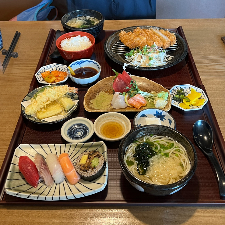 잠실 롯데월드몰 맛집 진가와 :) 장인의 손맛 돈카츠 정식과 사시미 & 스시 정식 후기