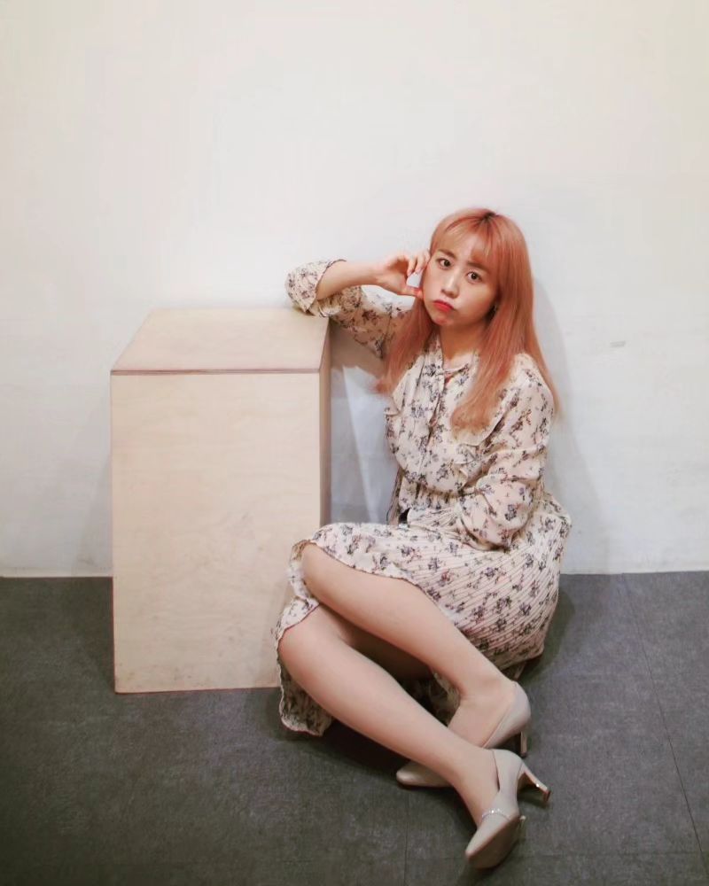 📍0413 #또스튜디오 
히히 홍구가 생일 선물로 사준 구두신고 👠
첫 무인스튜디오 방문이라 카메라 대체 어케 쓰는거지 하고 한참을 헤맸던 ^^,,,,,
.
.
.
.
.
#안산스튜디오 #스튜디오렌탈 #셀프스튜디오 #셀프스튜디오촬영 #안산셀프스튜디오 #안산셀프사진관 #안산무인사진관 #이미지사진 #프로필사진 #셀프촬영 #한대앞사진관 #안산렌탈스튜디오 #안산스튜디오 #좋반 #좋아요 #무인사진관 #셀프사진관 #ㅣ4ㅣ