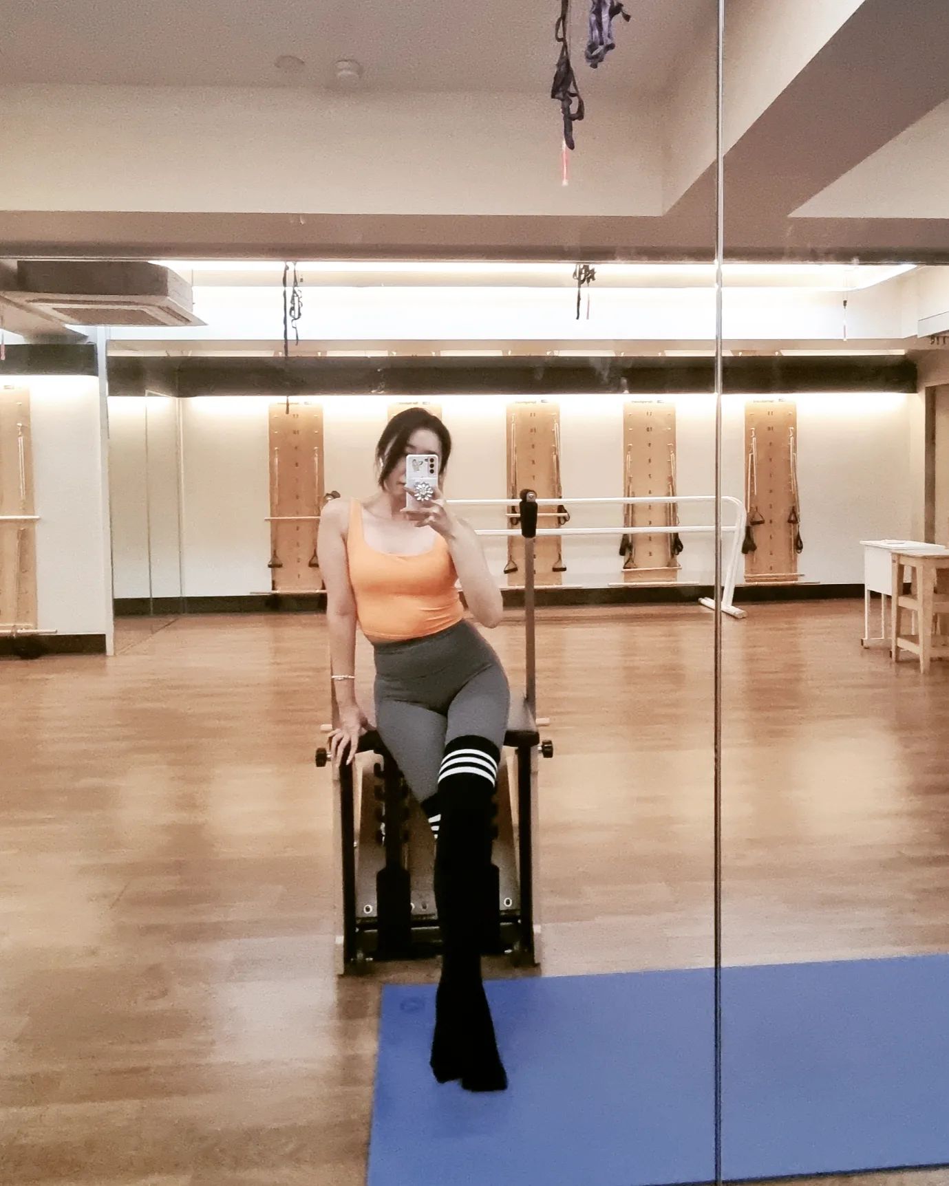 월욜은 운동이긴 한데... 되다..?
.
.
.
.
#월욜운동 #운동스타그램💪 #오운완🏋️ #오운완 #운동 #필라테스 #필라테스복 #월욜운동은힘들어 #너덜 #다이어트 #다이어트중 #따흐흑💦 #운동하는여자 #운동완료