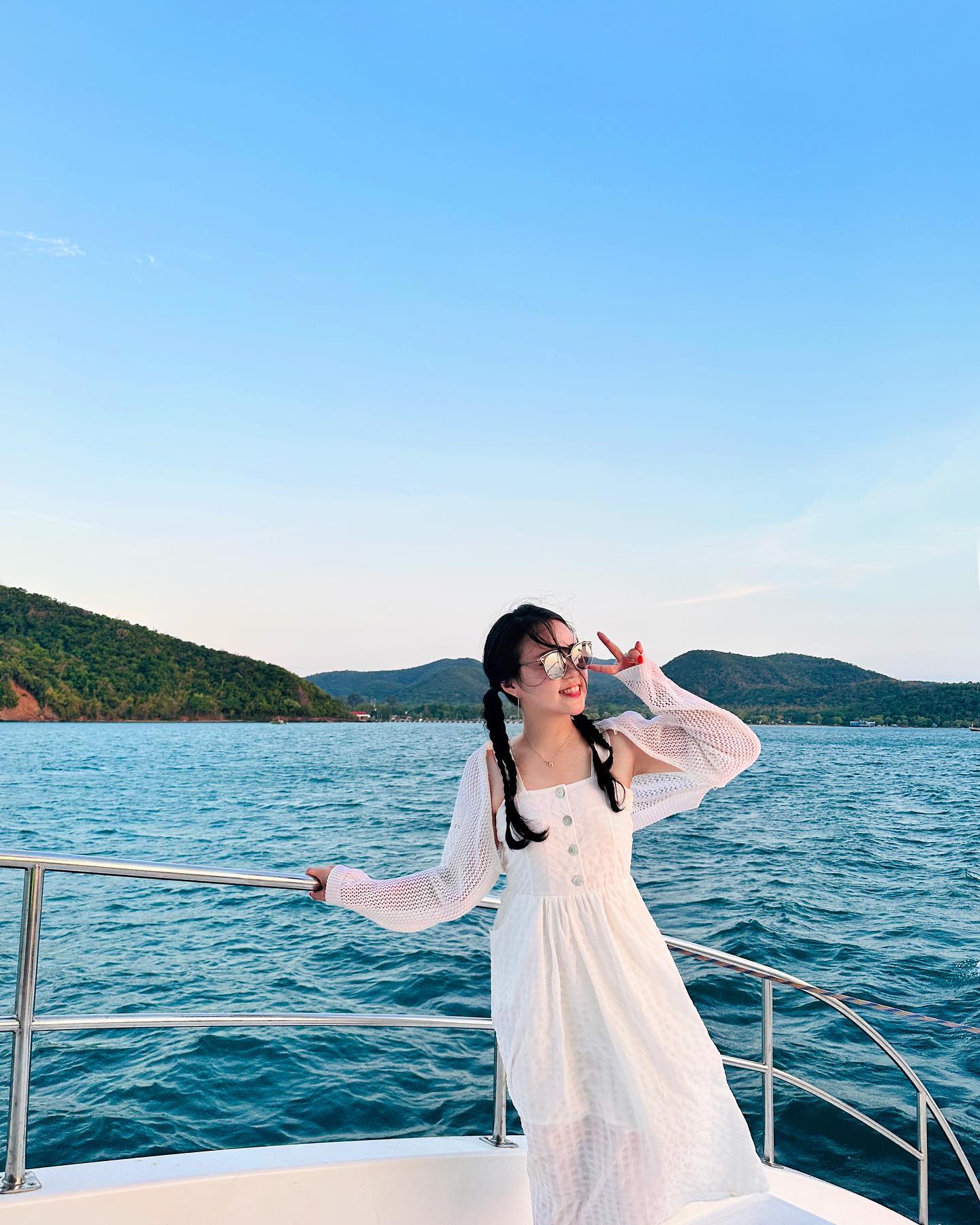 요트에서의 낮과 밤🛥🌞🌔
파타야 선셋 좋다 정말😭
