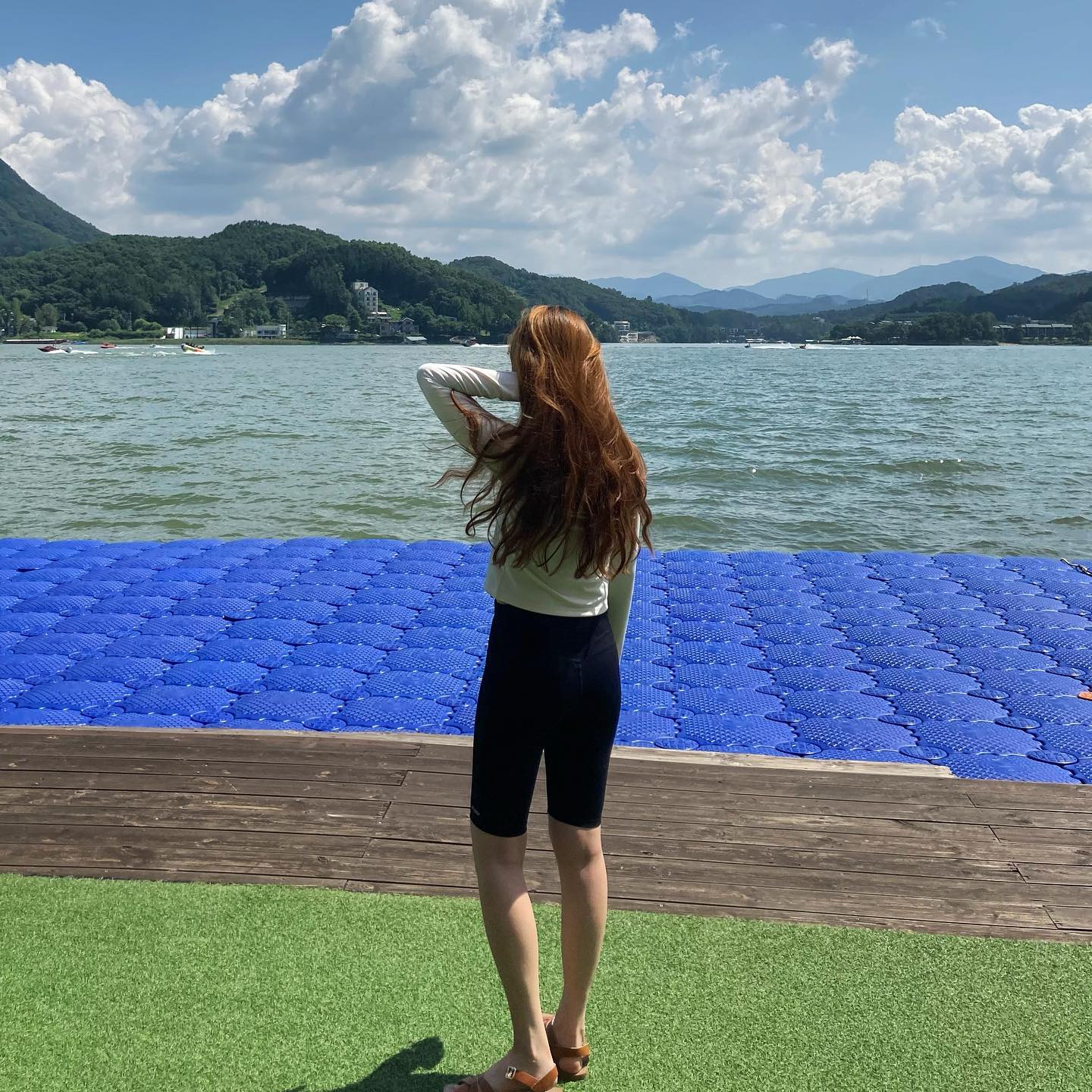 나의 첫 빠지 ☀️
이게 벌써 작년이라니.. 
다시 다이어트 시작해야겠다!

#가평빠지 #가평여행 #캠프통아일랜드 #레깅스룩 #래쉬가드