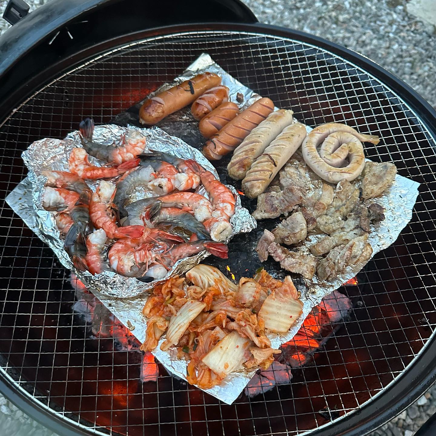 글램핑 후 한라봉 빙수우🍊🍊
#안동여행 #안동글램핑 #삼겹살🐷 #블랙타이거새우 #한라봉빙수🍊 #복숭아케이크🍑 #그녀의홈카페 #한라봉빙수맛집 #안동예쁜카페