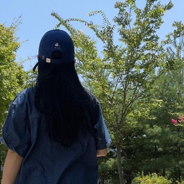 입력 중 … on Instagram: "@1rony9orno_official 에서 상품을 협찬받고 작성하는 솔직 후기입니다! . . 💙 여름 바지로 너무 좋은 친구를 만났어요! 바스락거리는 질감에 통도 엄청 넓어서 시원하더라