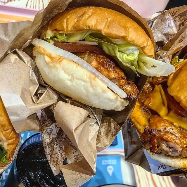 여수 집밥 먹쑤니 on Instagram: "#광고#칙바이칙 🍔 울님들 주말 잘 보내고 계시나요~ 저는 가족들이랑 버거먹고 영화먹고왔어요! 다이어트할때 버거가 먹고싶다면 주목해주세용 칙바이칙버