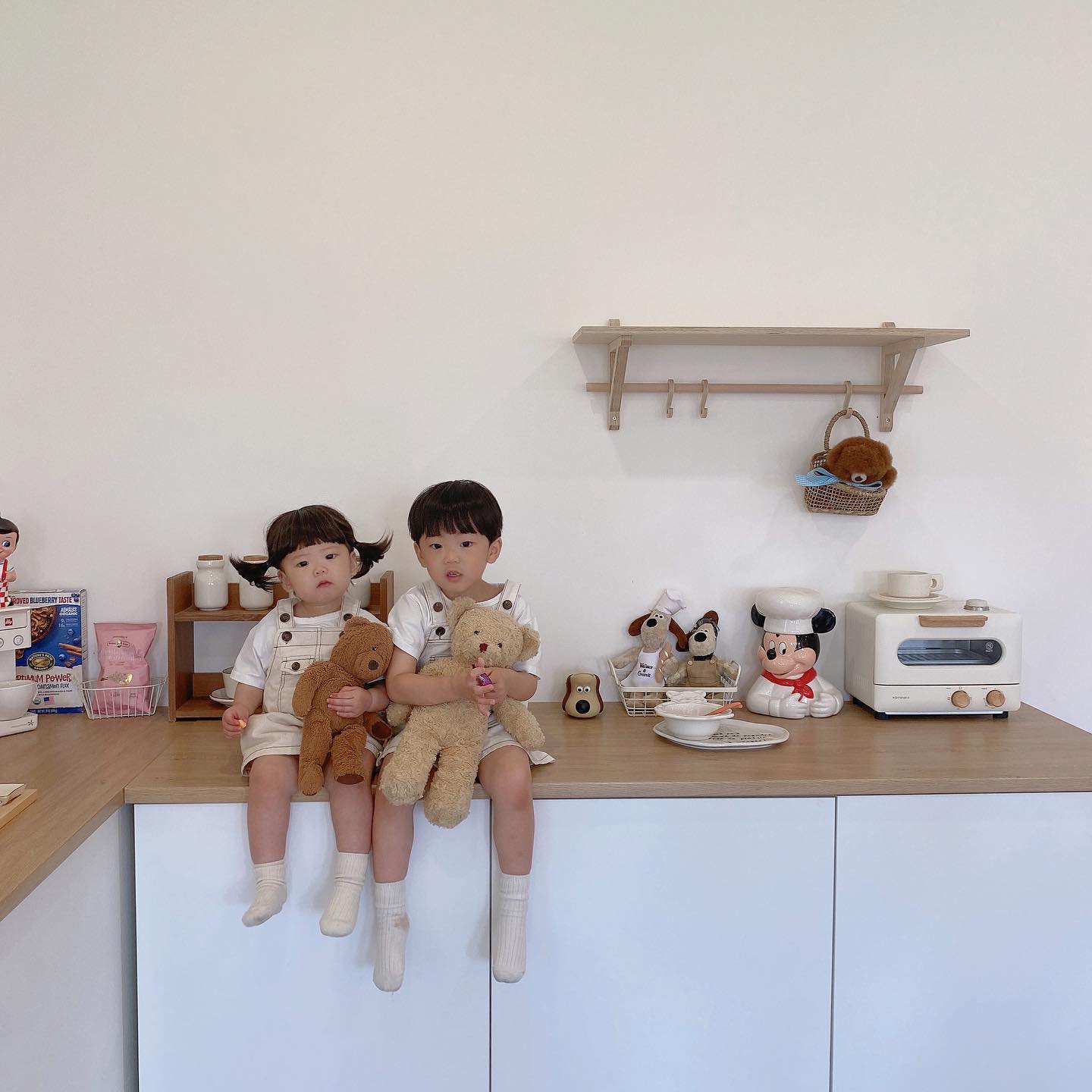 ㅤㅤㅤ ㅤㅤ ㅤㅤㅤ ㅤㅤ 
앞으로도 사이 좋게 지내자 👧🏻👦🏻 🤎ㅤㅤㅤ ㅤㅤ 
ㅤㅤㅤ ㅤㅤ 
ㅤㅤㅤ ㅤㅤ 

ㅤㅤㅤ ㅤㅤ 
ㅤㅤㅤ ㅤㅤ 
ㅤㅤㅤ ㅤㅤ 
ㅤㅤㅤ ㅤㅤ 
ㅤㅤㅤ ㅤㅤ 

ㅤㅤㅤ ㅤㅤ 
ㅤㅤㅤ ㅤㅤ 

ㅤㅤㅤ ㅤㅤ 

ㅤㅤㅤ ㅤㅤ 

ㅤㅤㅤ ㅤㅤ 

ㅤㅤㅤ ㅤㅤ 
ㅤㅤㅤ ㅤㅤ 
ㅤㅤㅤ ㅤㅤ 

ㅤㅤㅤ ㅤㅤ ㅤㅤㅤ ㅤㅤ 

ㅤㅤㅤ ㅤㅤ 
ㅤㅤㅤ ㅤㅤ 

ㅤㅤㅤ ㅤㅤ 
ㅤㅤㅤ ㅤㅤ 
ㅤㅤㅤ ㅤㅤ 

ㅤㅤㅤ ㅤㅤ ㅤㅤㅤ ㅤㅤ 

ㅤㅤㅤ ㅤㅤ 
#렌탈스튜디오 #시흥 #육아일상 #육아 #육아맘 #육아스타그램 #fff #데일리 #일상 #맘스타그램